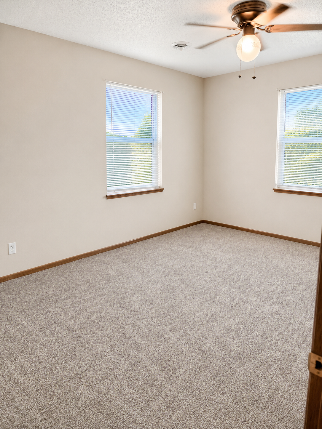 1708 E Lincoln Avenue #5 Property Photo 6