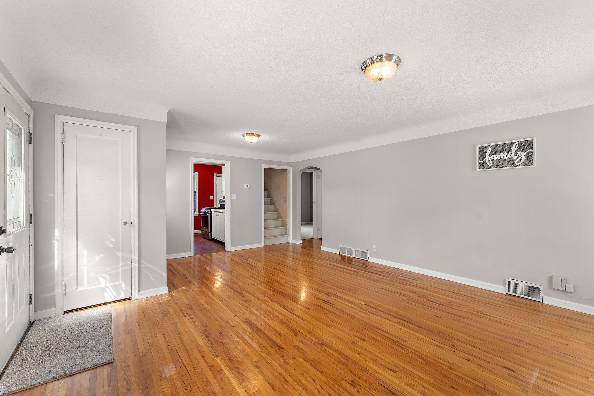 1929 Jerrold Avenue Property Photo 6
