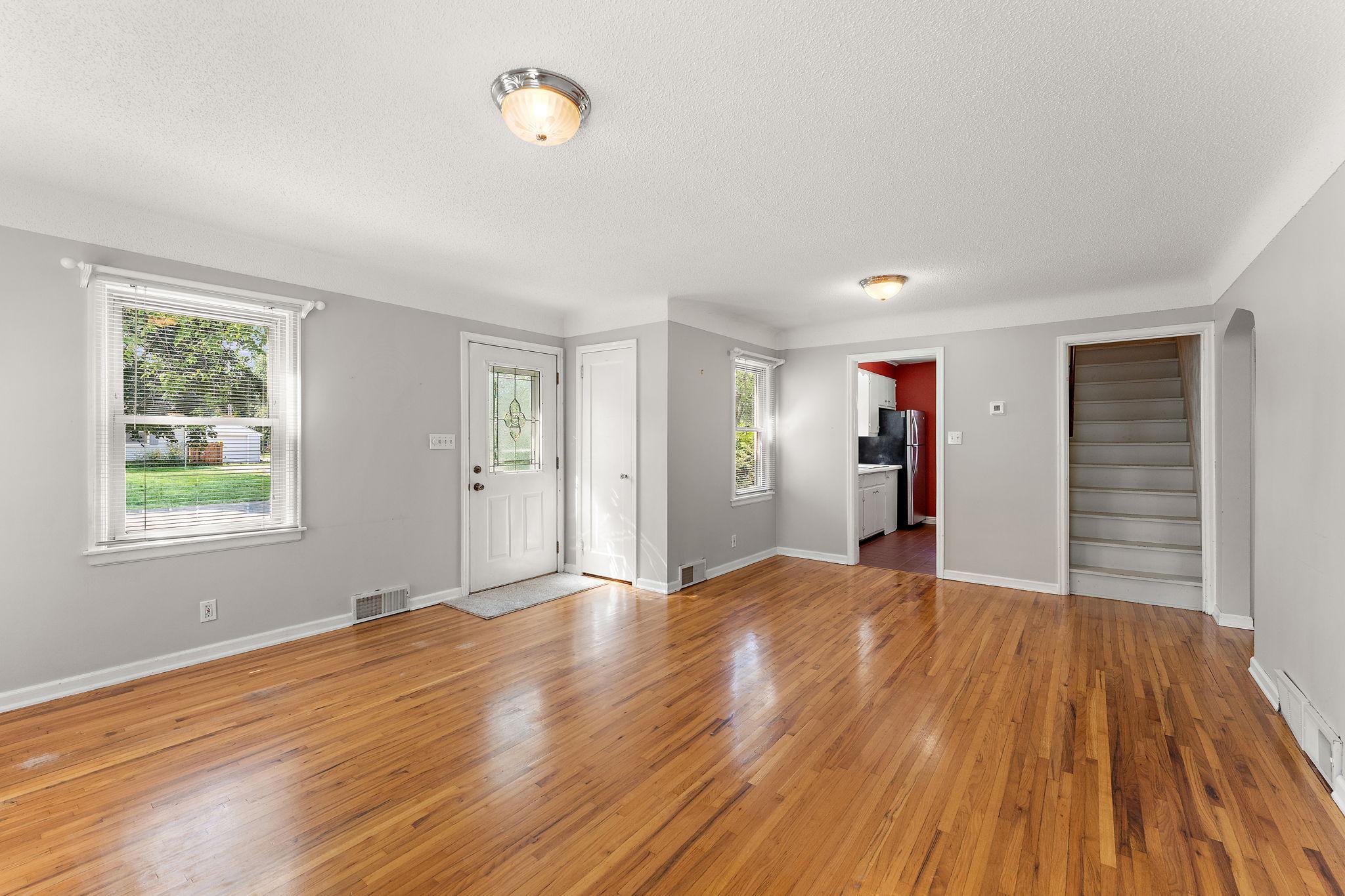 1929 Jerrold Avenue Property Photo 7