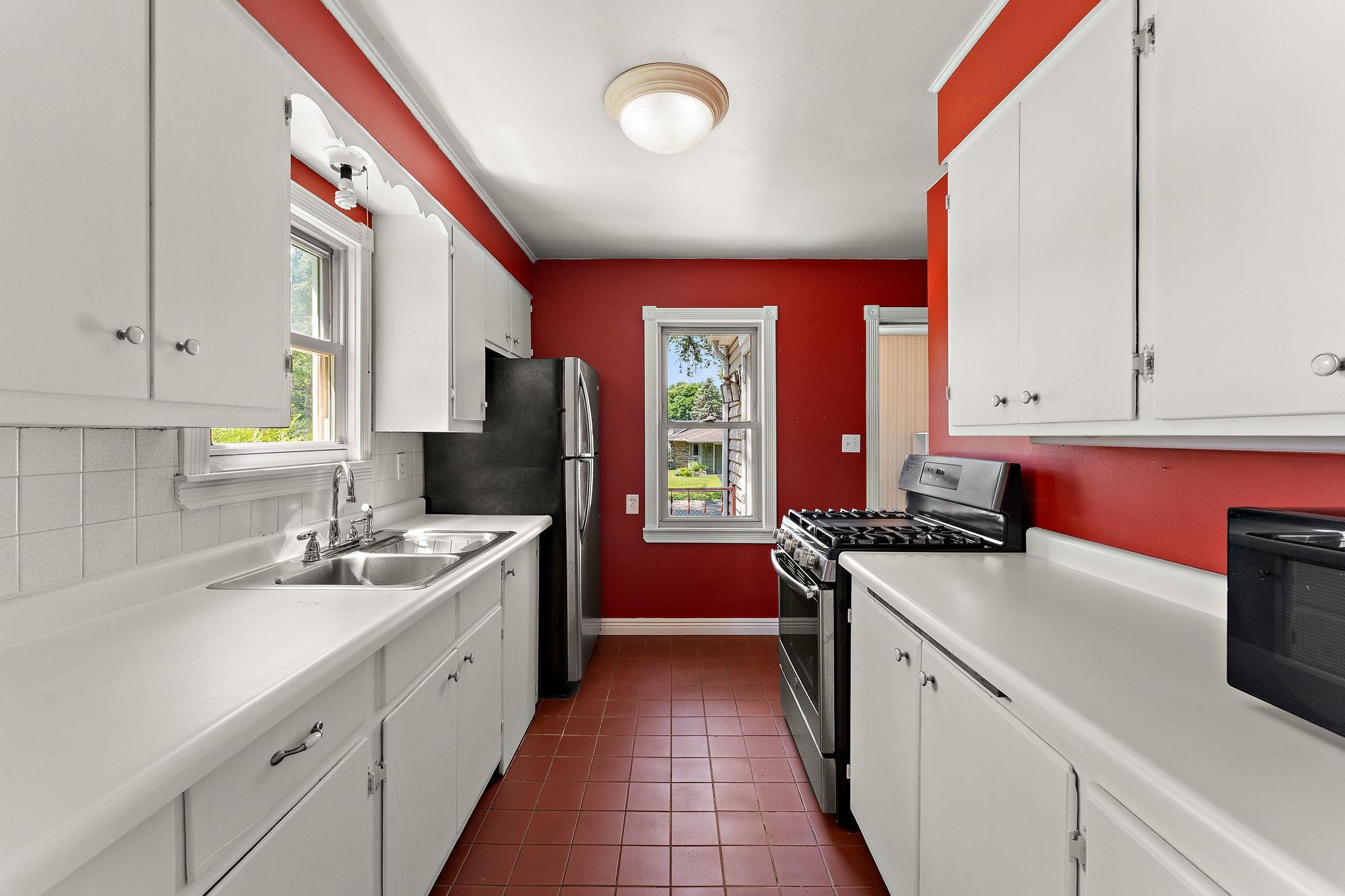 1929 Jerrold Avenue Property Photo 10