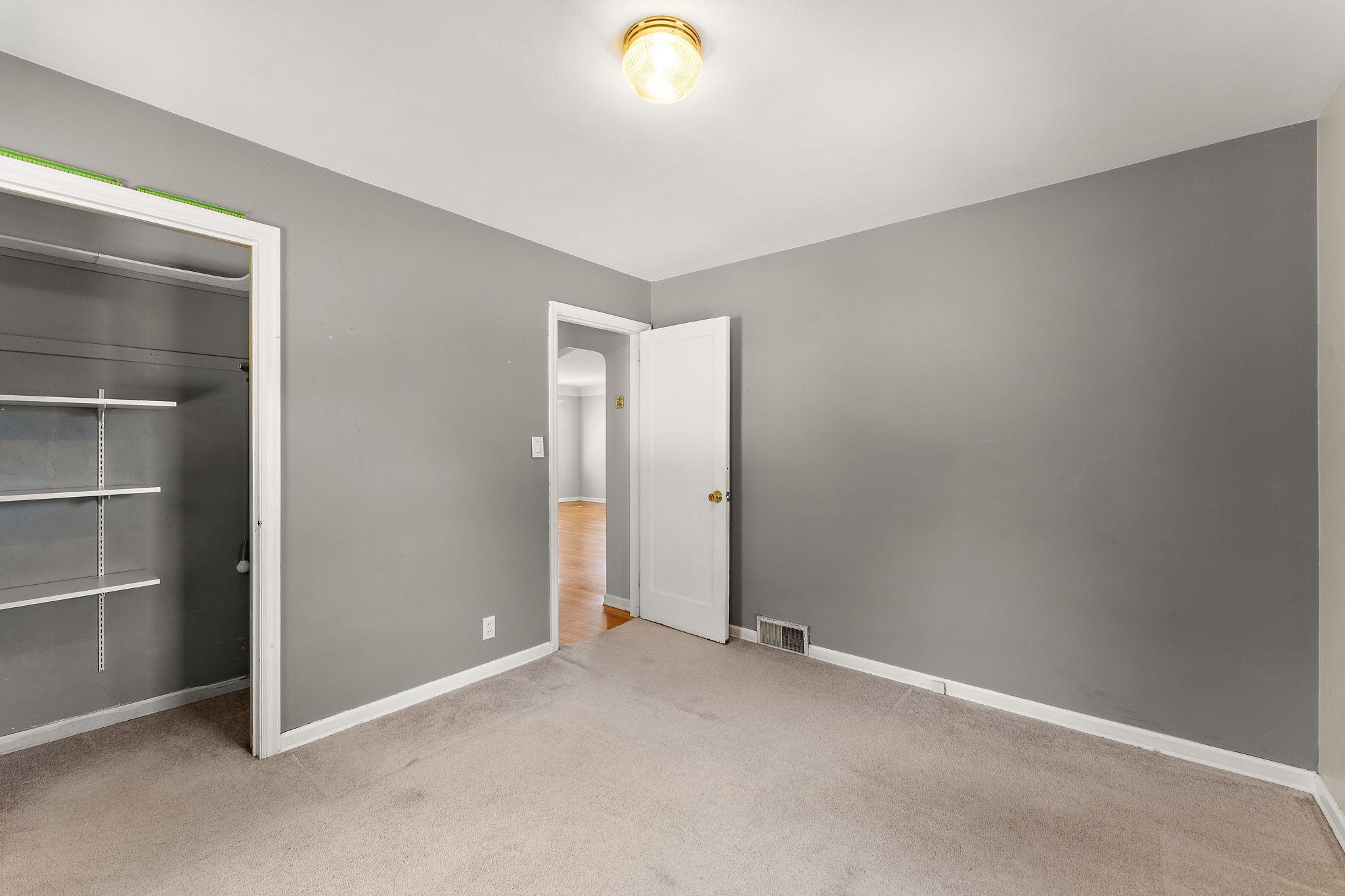 1929 Jerrold Avenue Property Photo 14