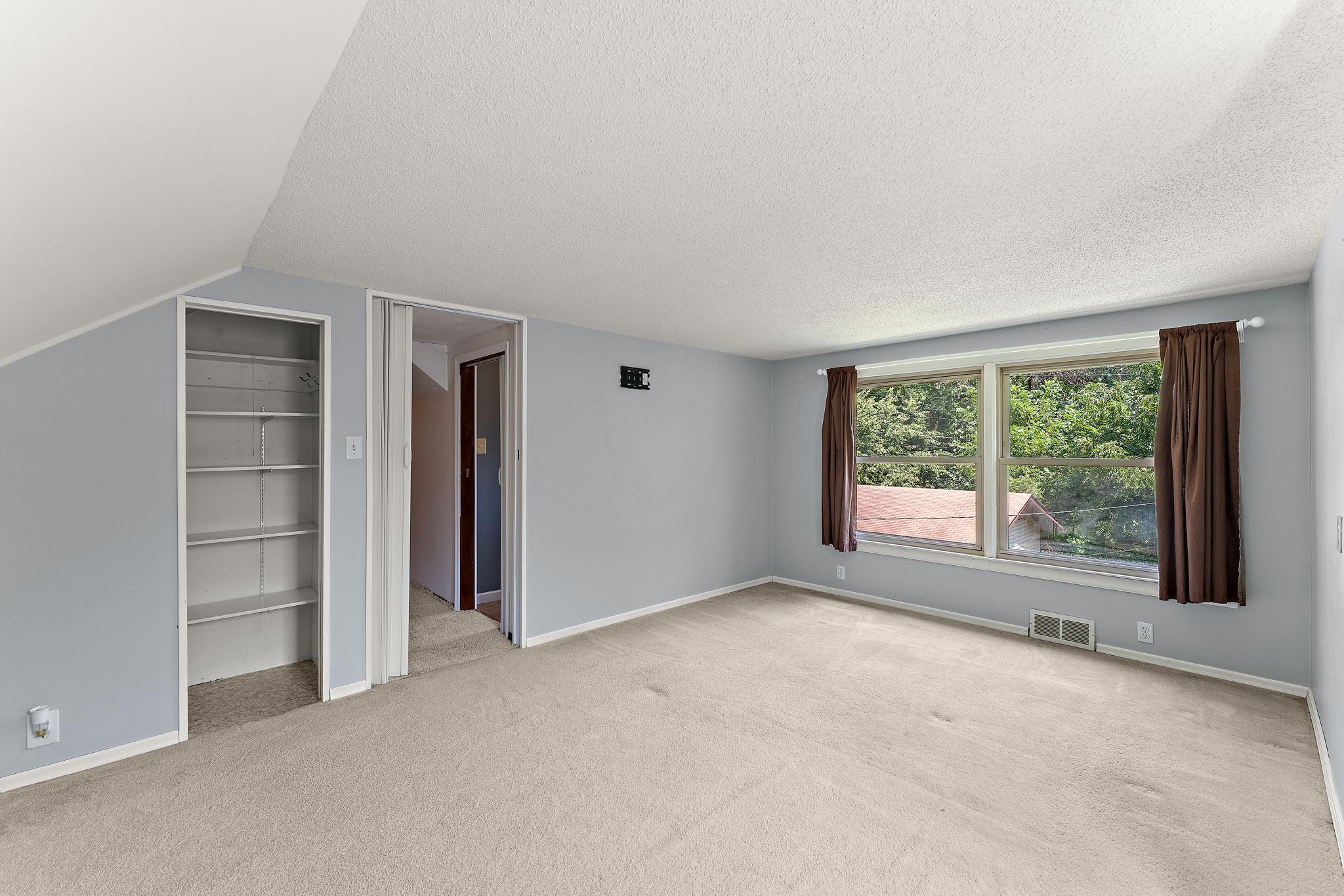 1929 Jerrold Avenue Property Photo 20