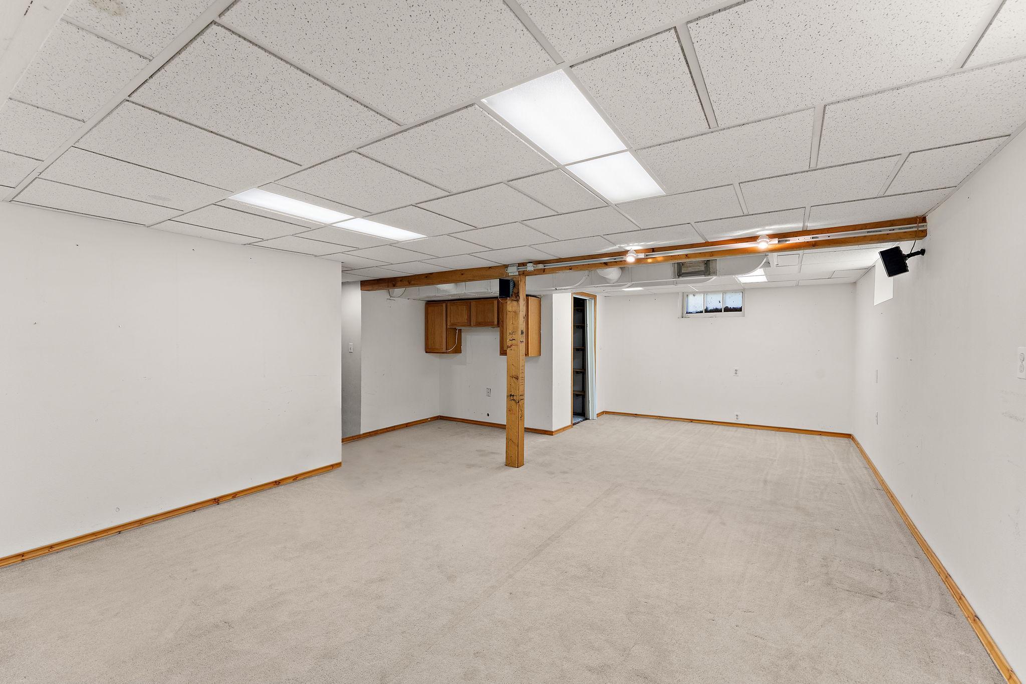 1929 Jerrold Avenue Property Photo 21