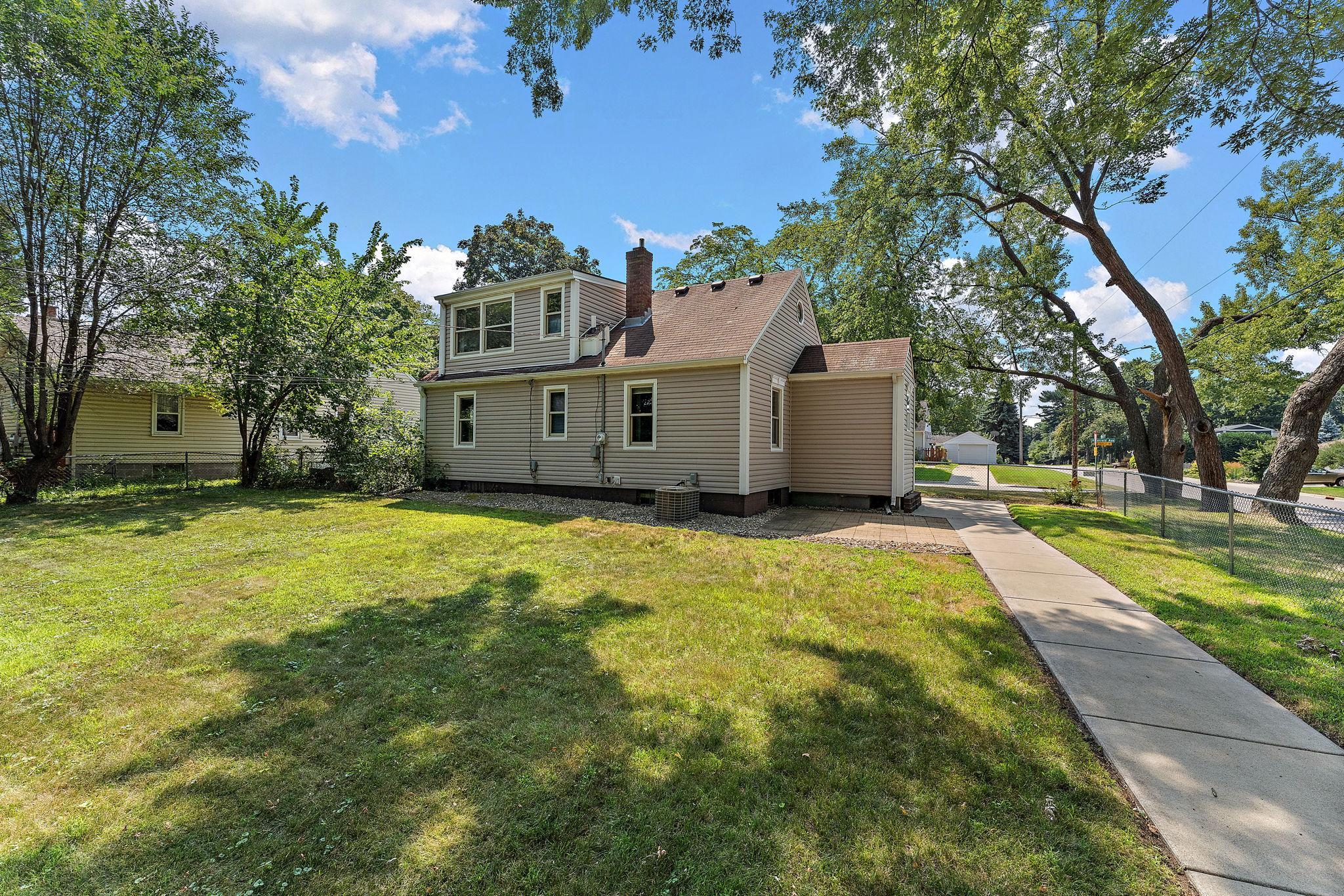 1929 Jerrold Avenue Property Photo 26
