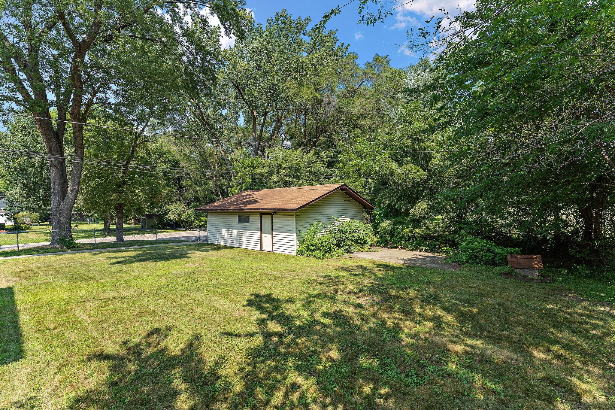 1929 Jerrold Avenue Property Photo 27