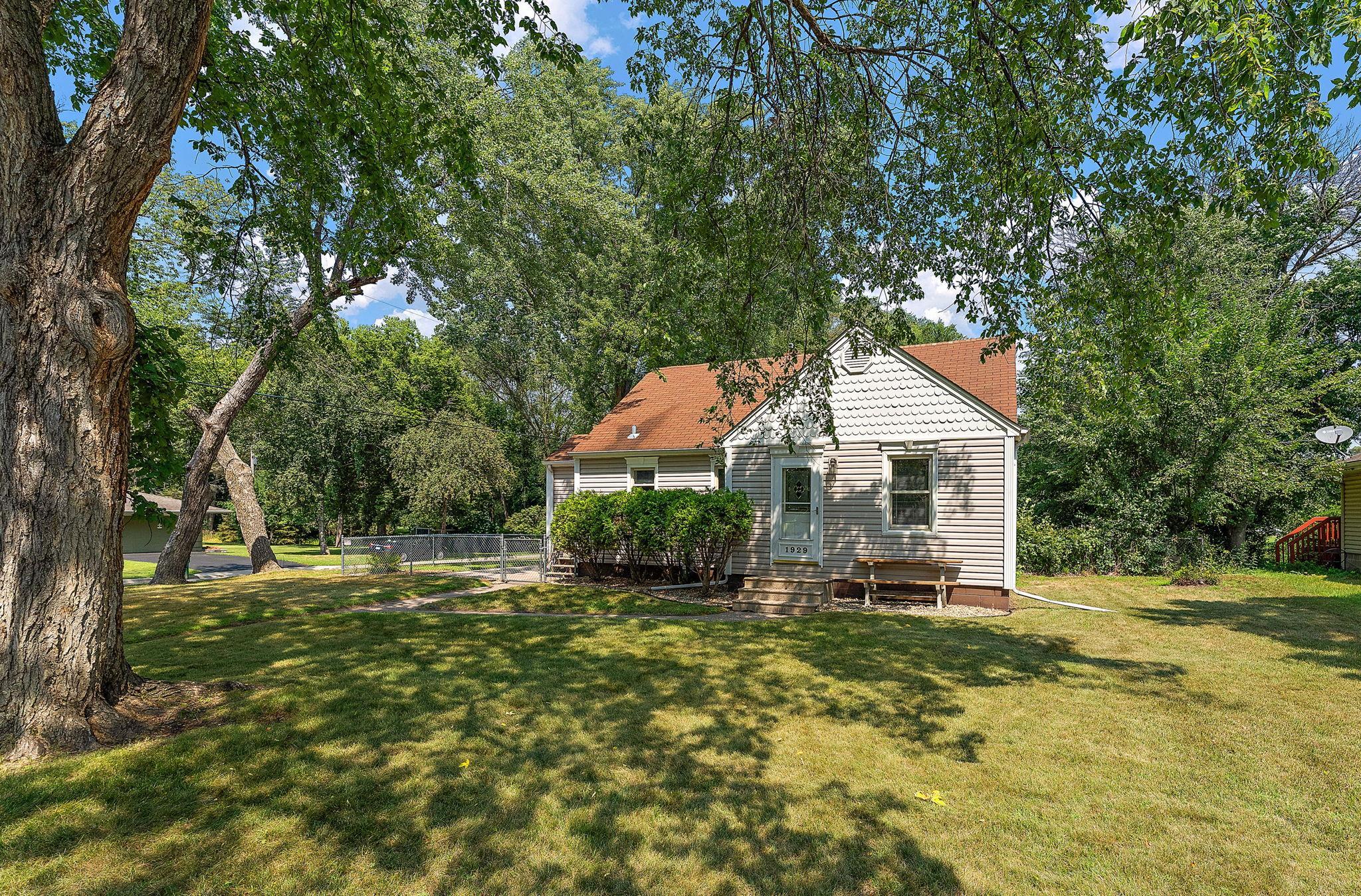 1929 Jerrold Avenue Property Photo 28