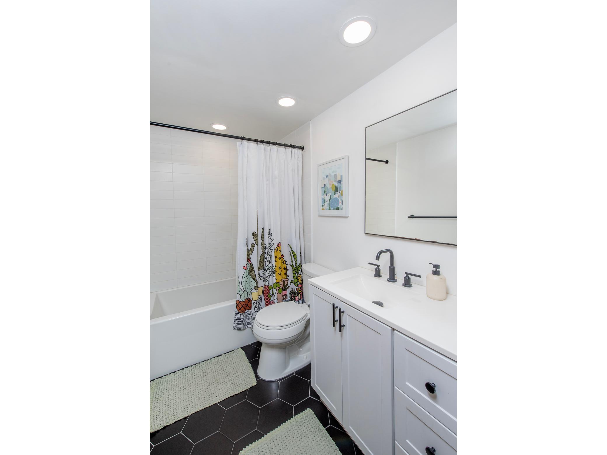 2928 Dean Parkway 4b Property Photo 20