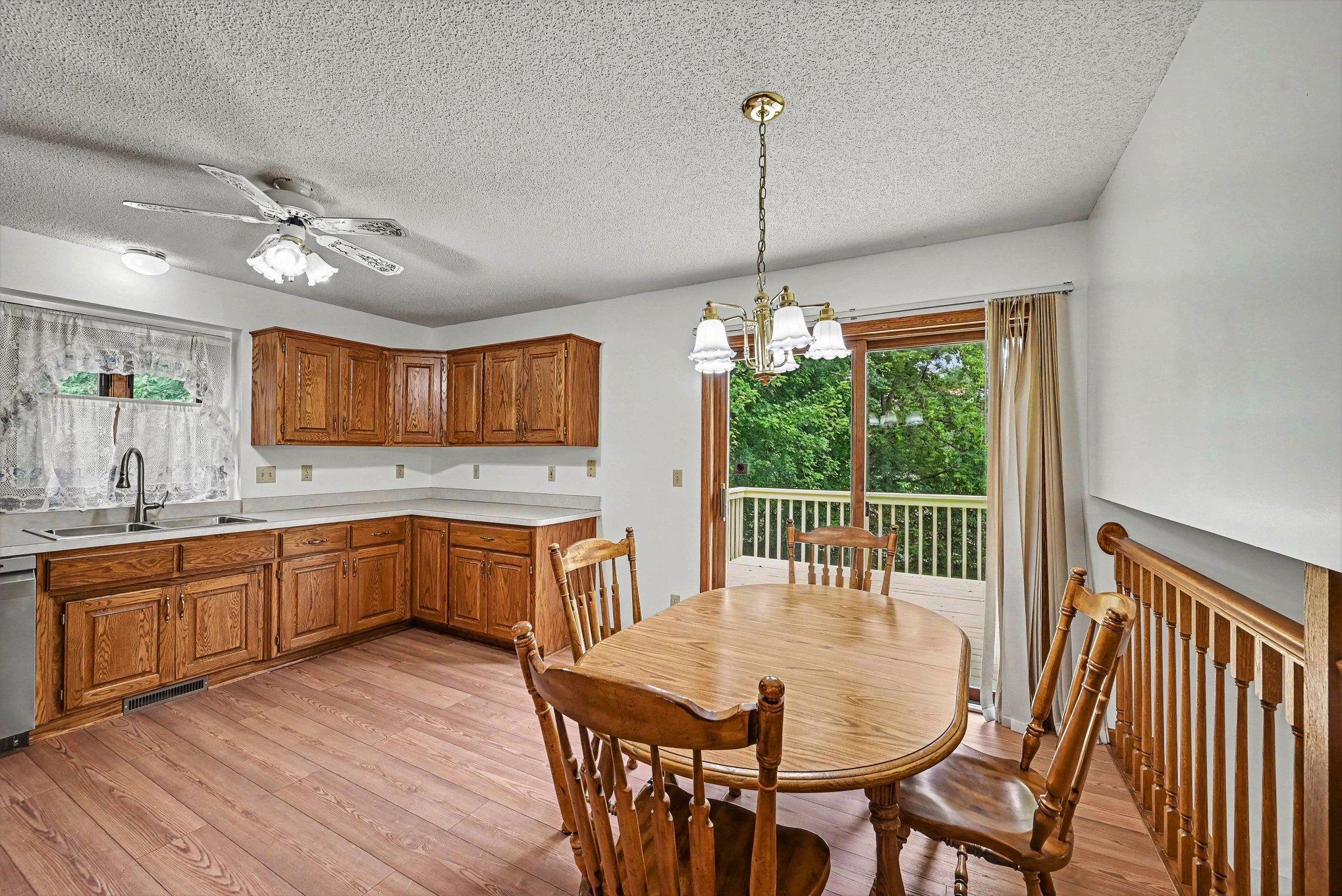 2522 S Windsor Lane Property Photo 12