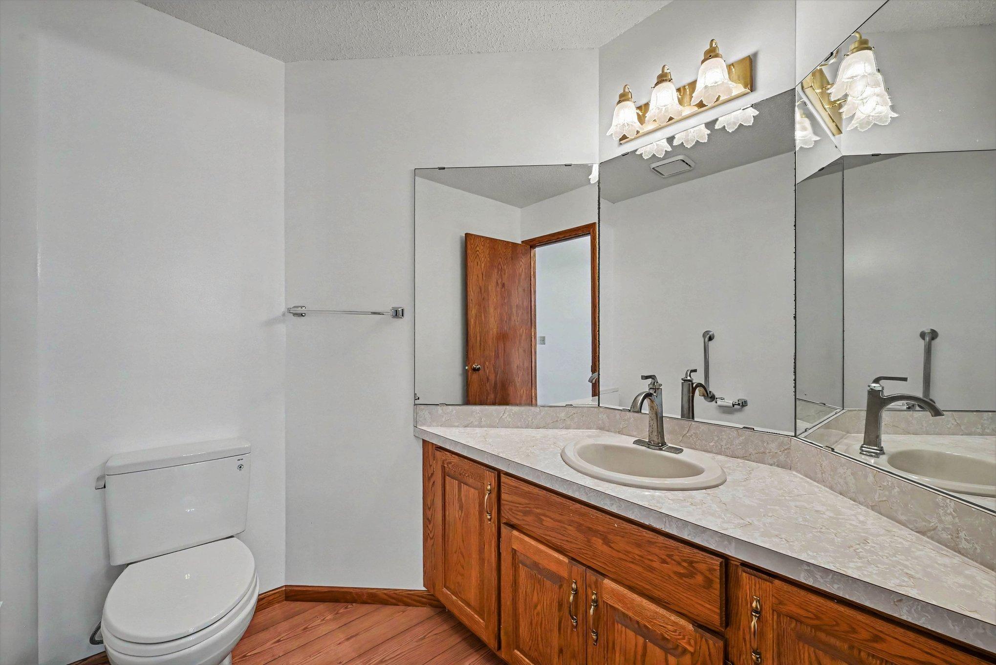 2522 S Windsor Lane Property Photo 17