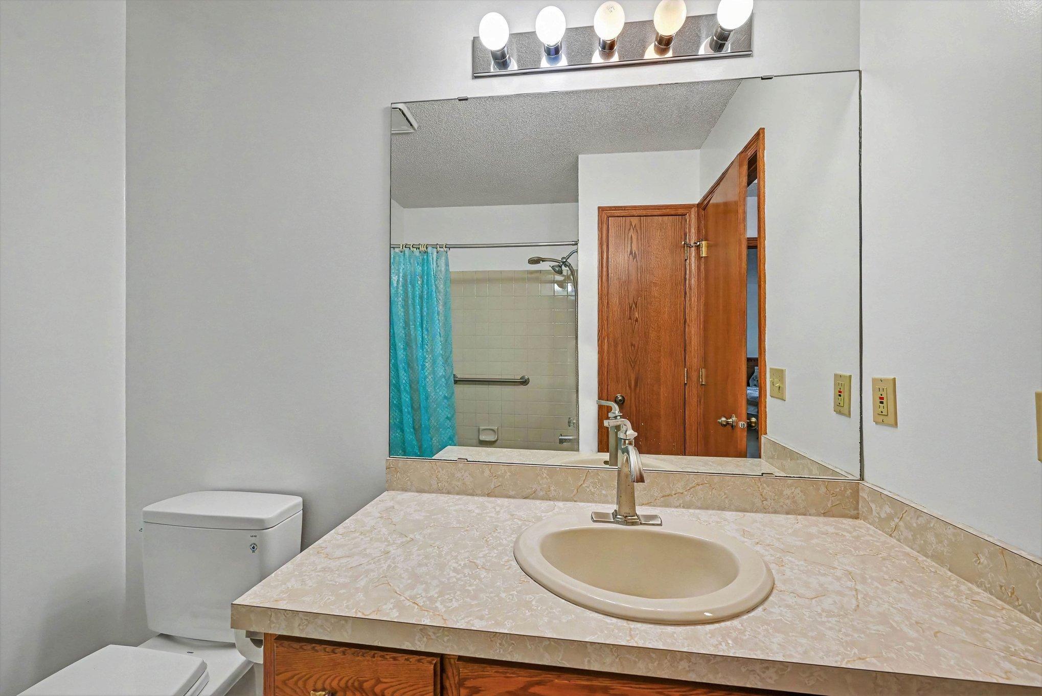2522 S Windsor Lane Property Photo 23