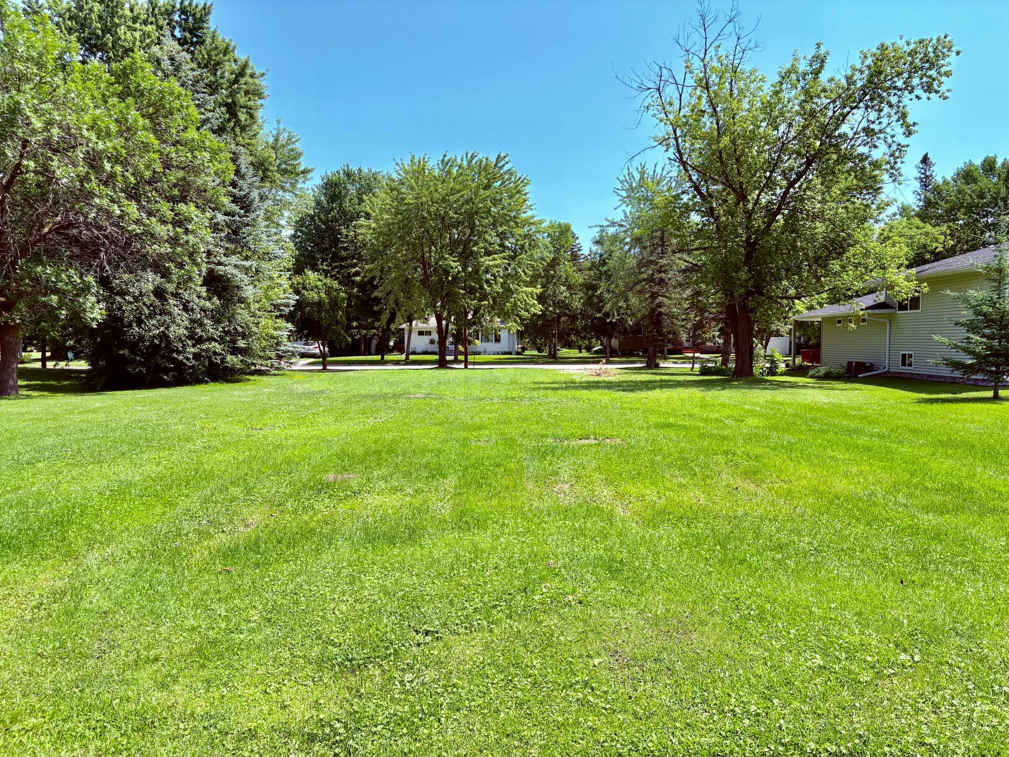 515 Main Avenue S Property Photo 2