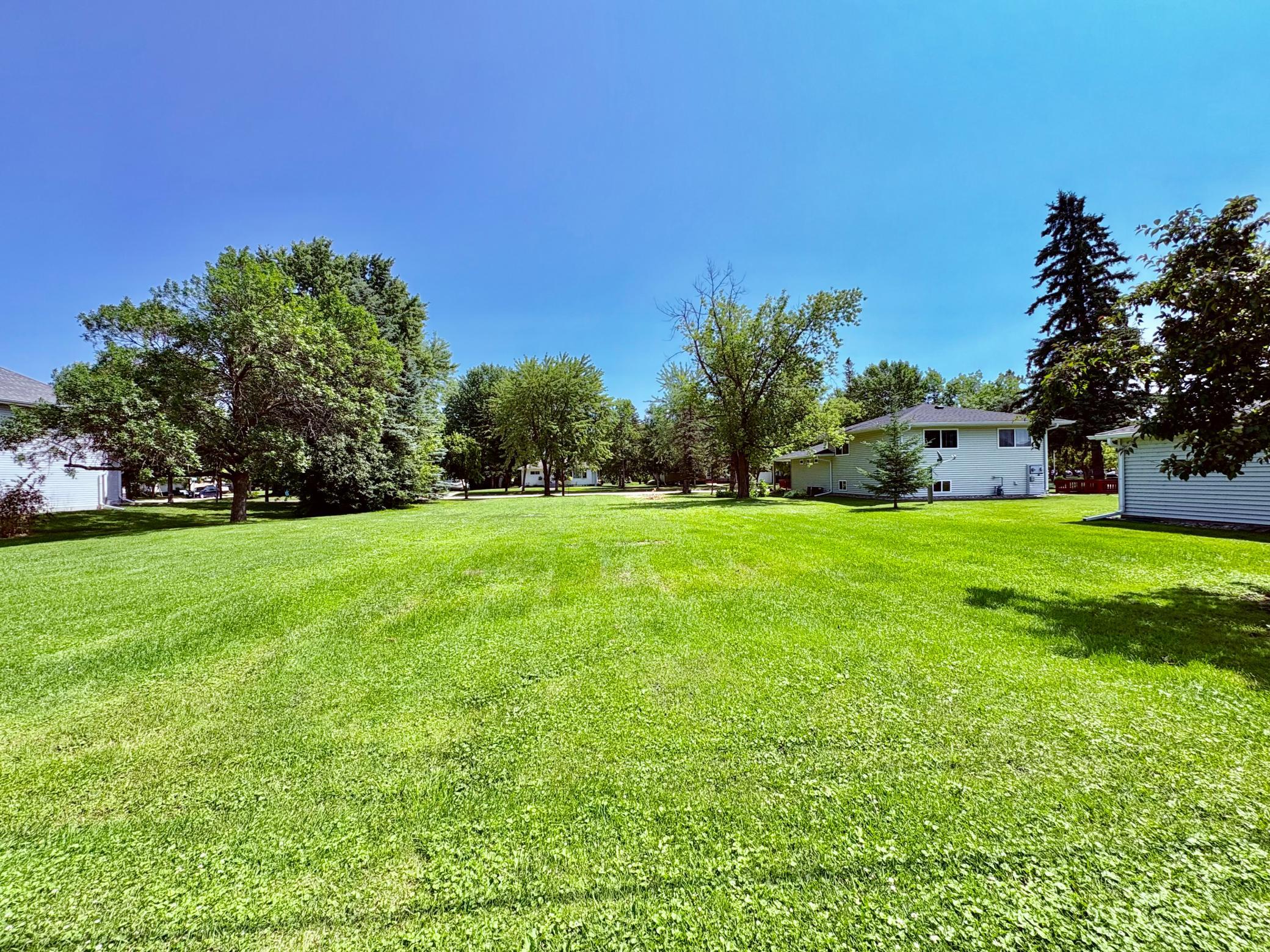 515 Main Avenue S Property Photo 6