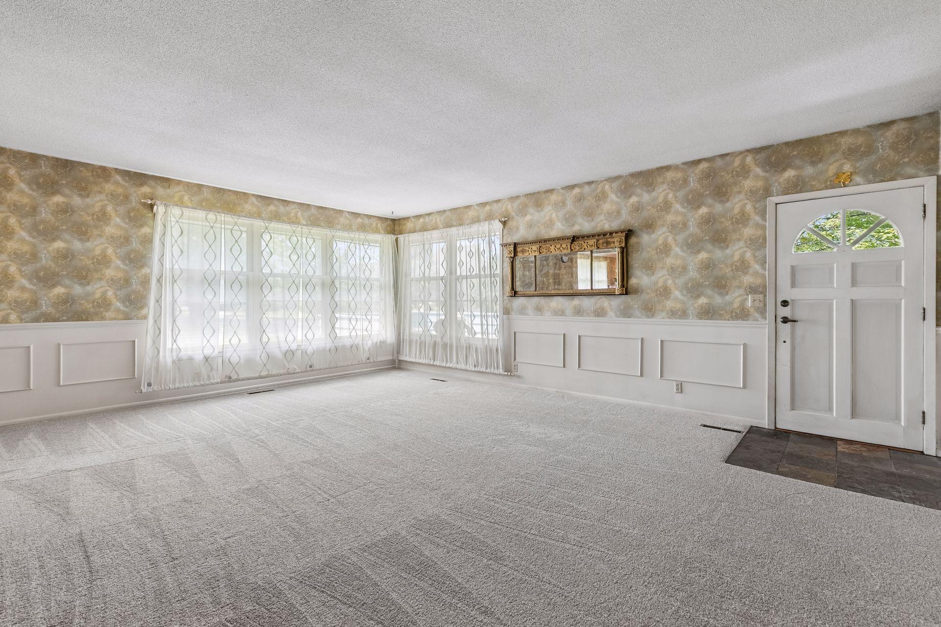 501 Sumner Street E Property Photo 18