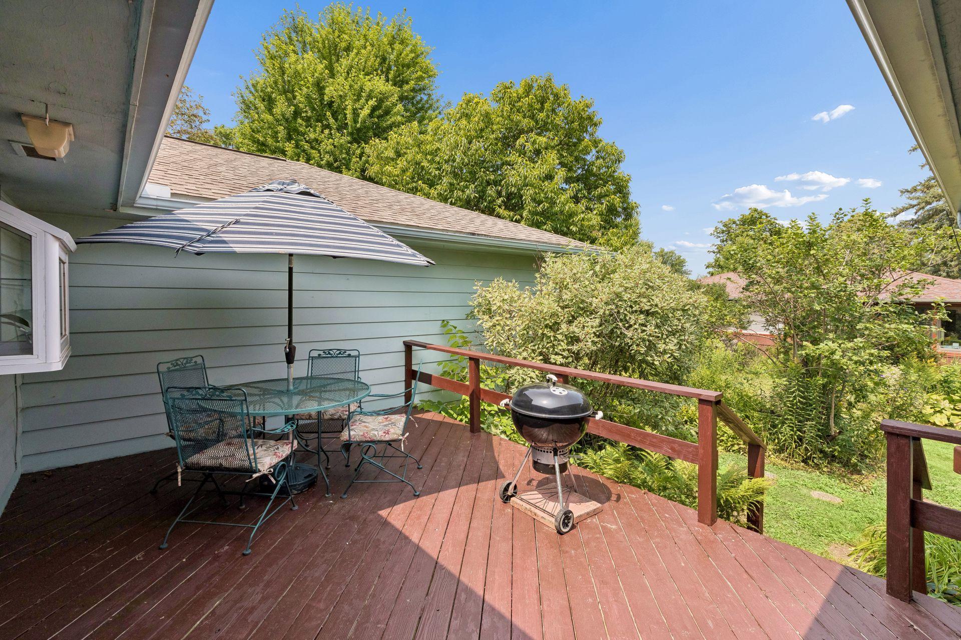 501 Sumner Street E Property Photo 27