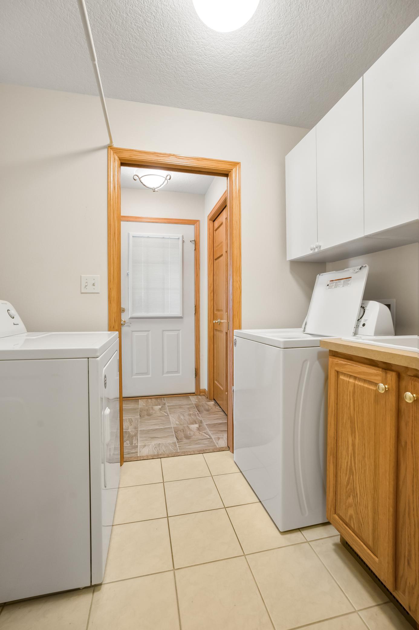 615 Sandy Court Property Photo 32