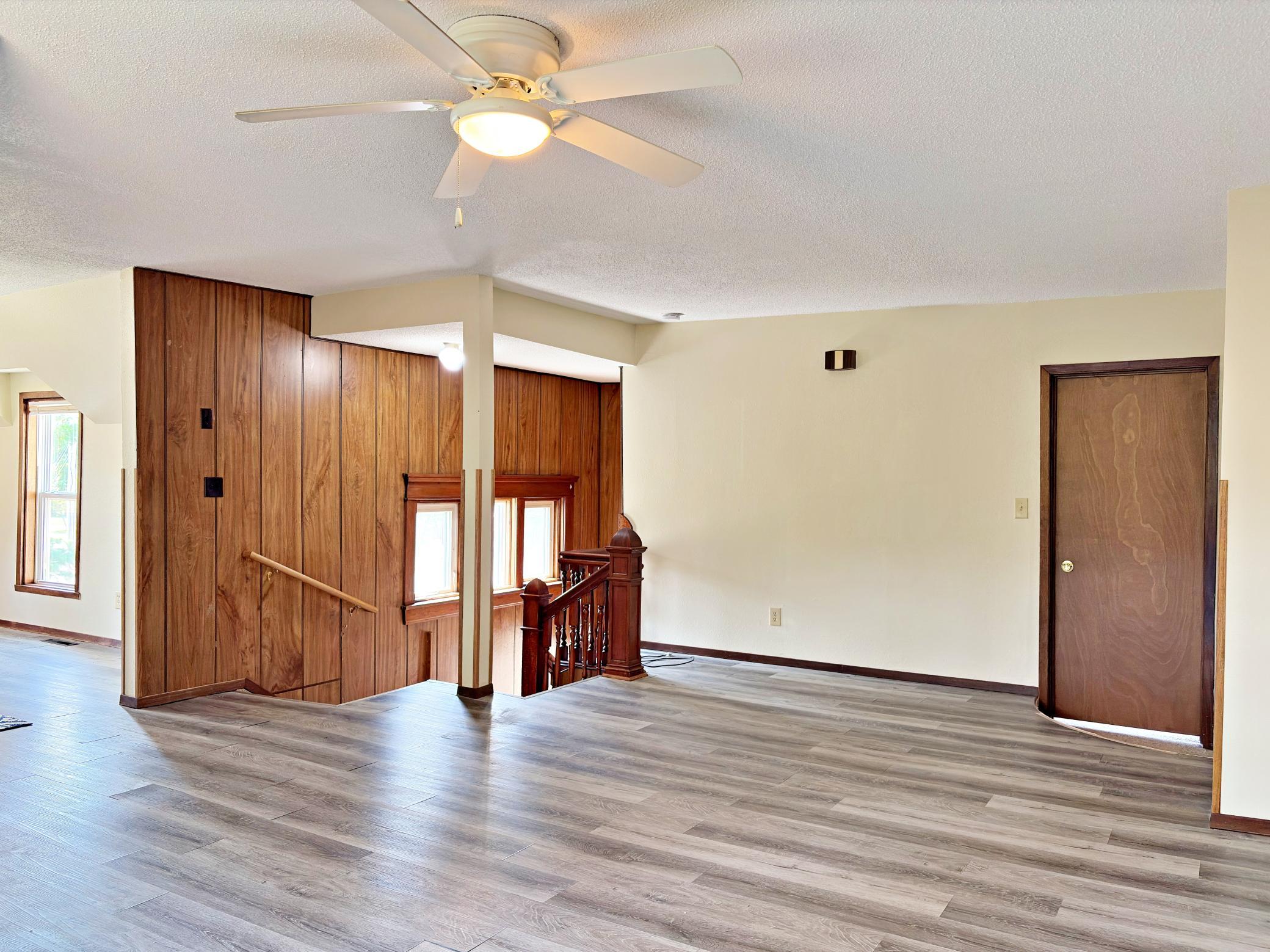 400 Riverside Avenue Property Photo 7
