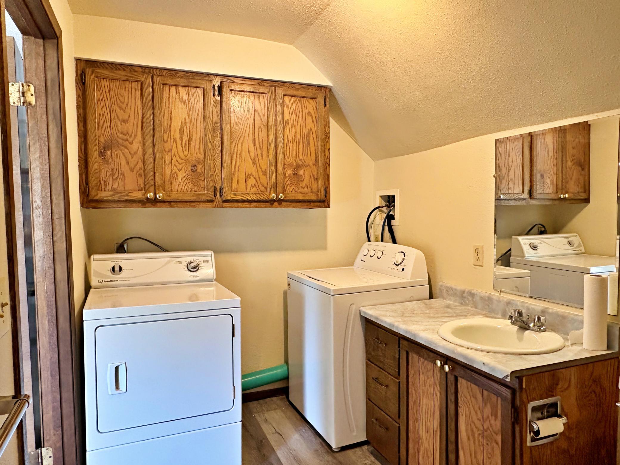 400 Riverside Avenue Property Photo 16