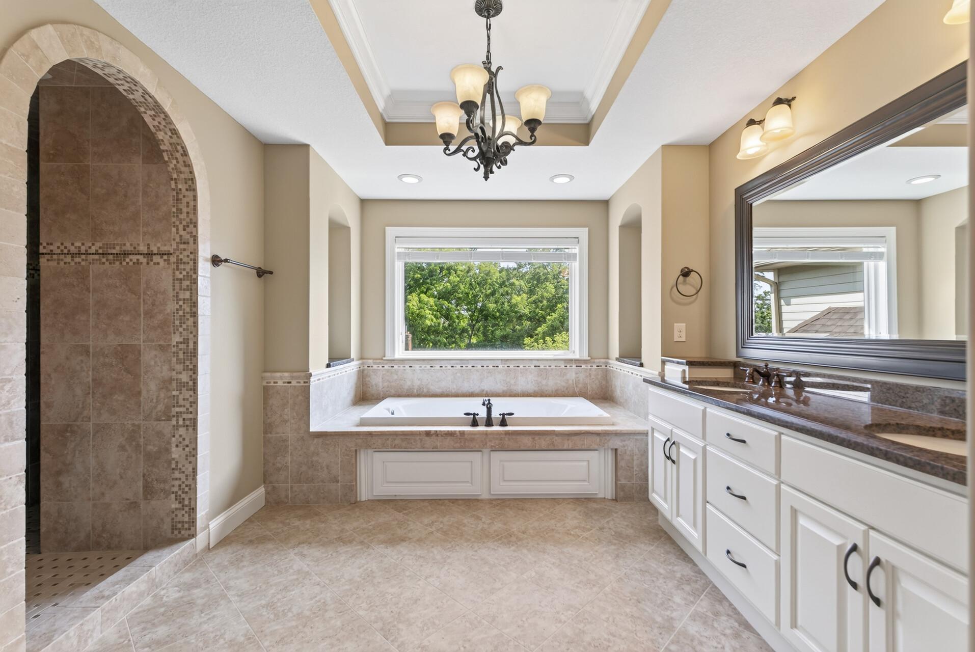 2635 Nathan Lane N Property Photo 15