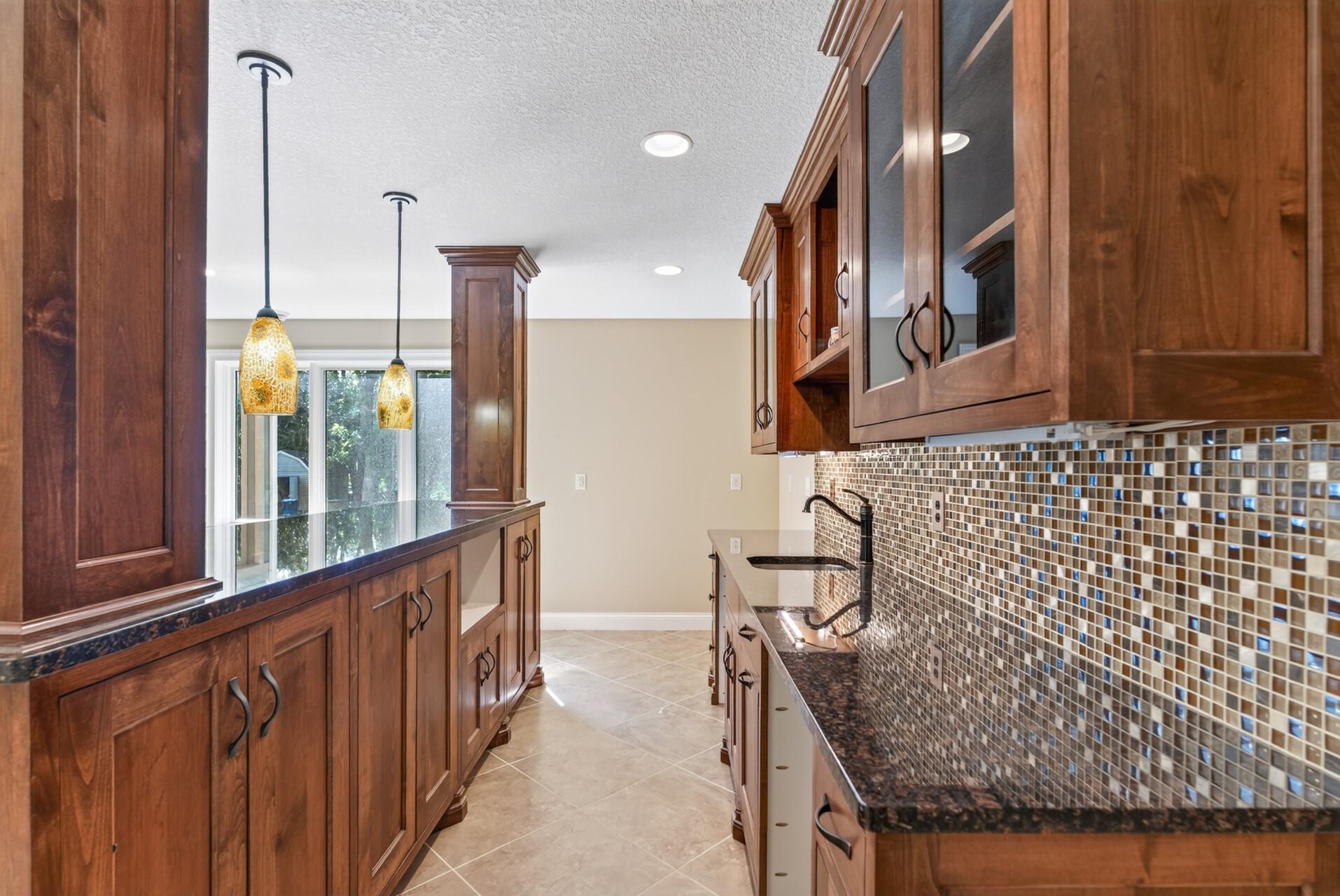 2635 Nathan Lane N Property Photo 18