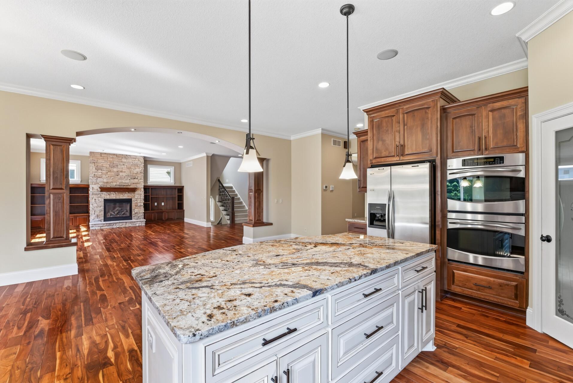 2635 Nathan Lane N Property Photo 35