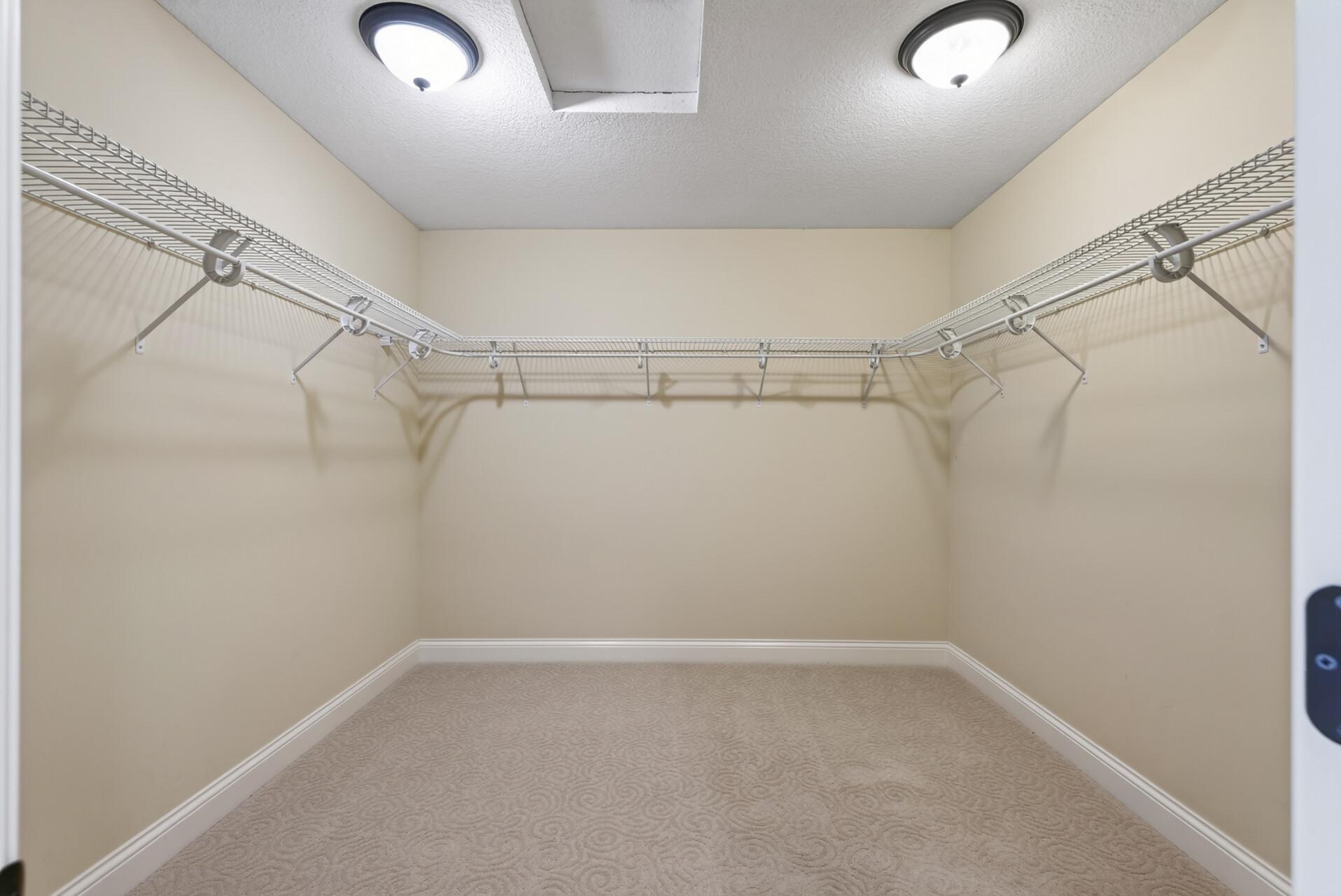 2635 Nathan Lane N Property Photo 53