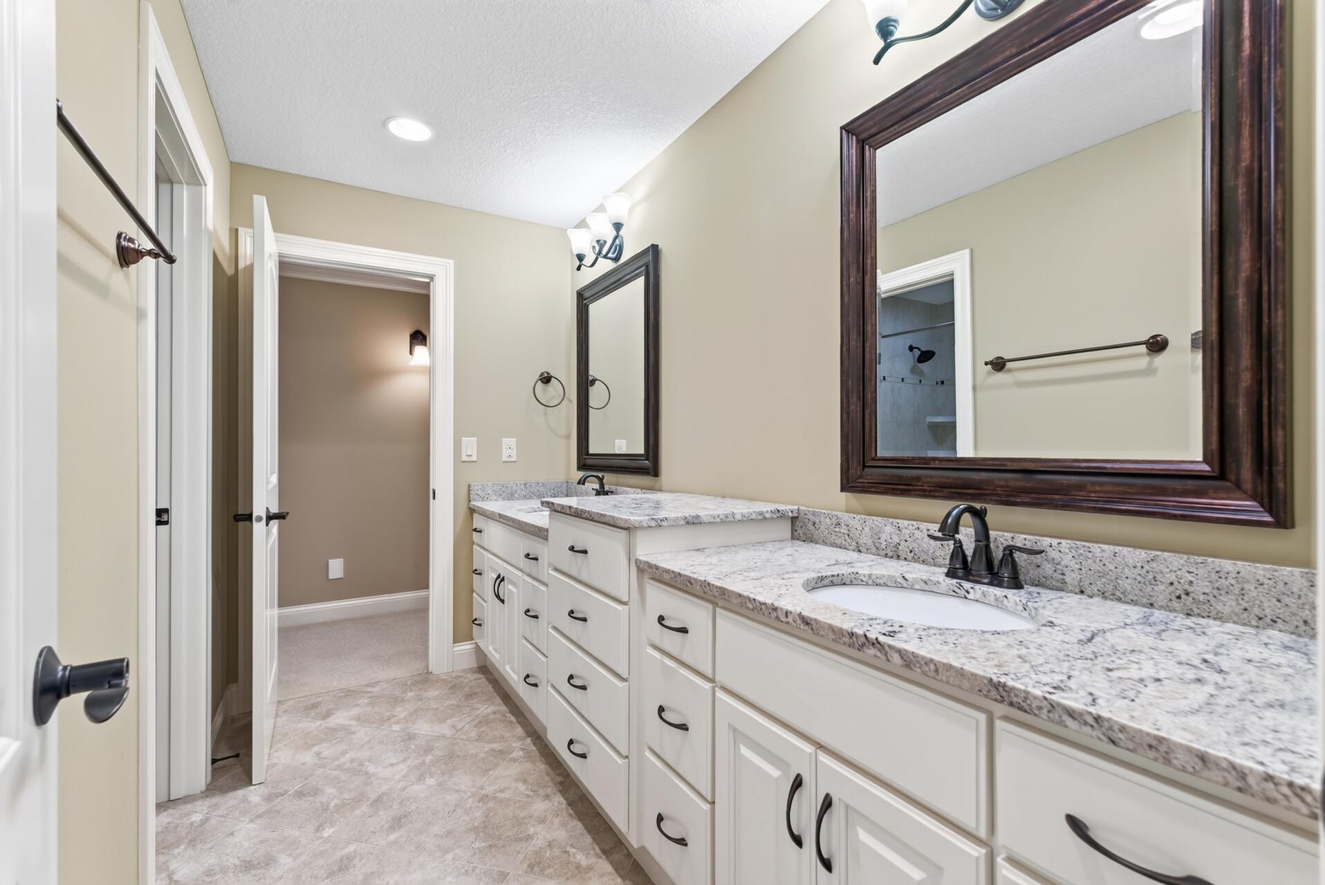 2635 Nathan Lane N Property Photo 56