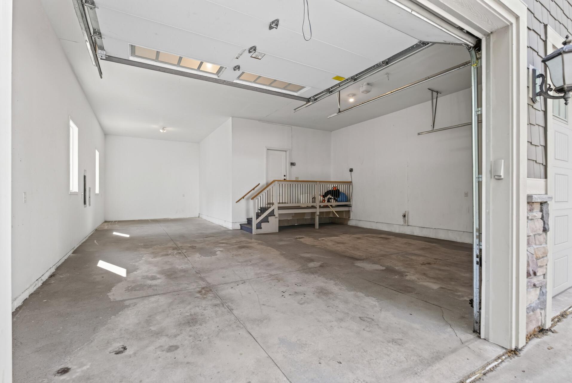 2635 Nathan Lane N Property Photo 74