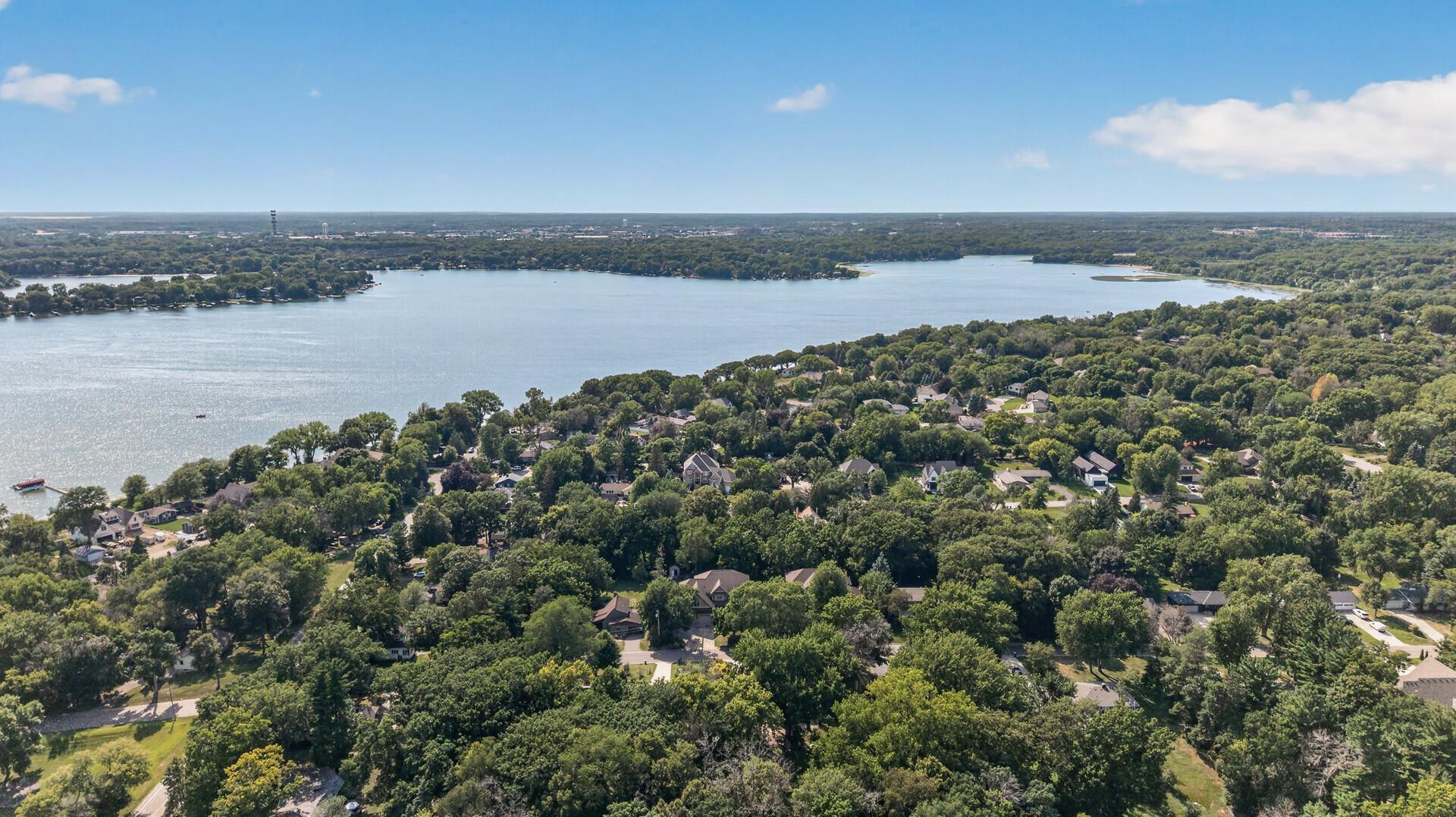2635 Nathan Lane N Property Photo 85