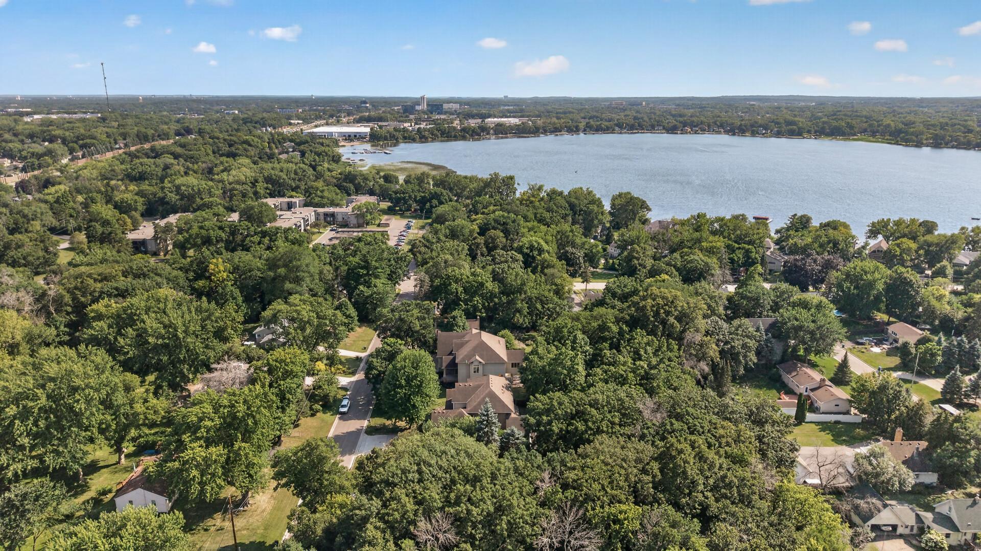 2635 Nathan Lane N Property Photo 88