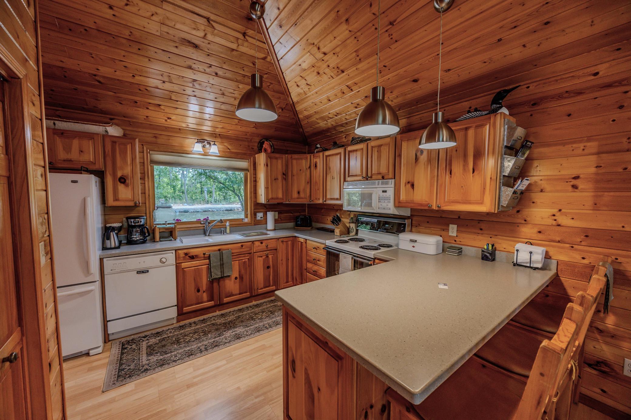 19400 Edelweiss Drive Property Photo 8