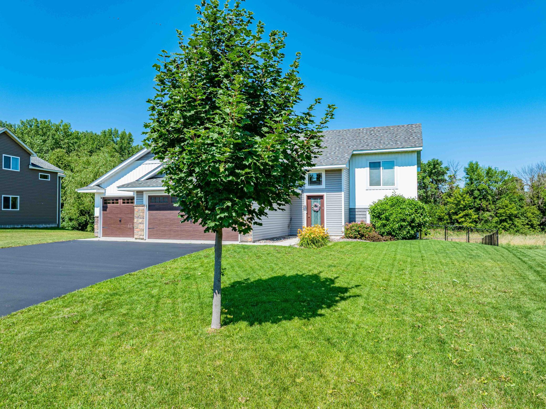 1635 Hidden Trail
