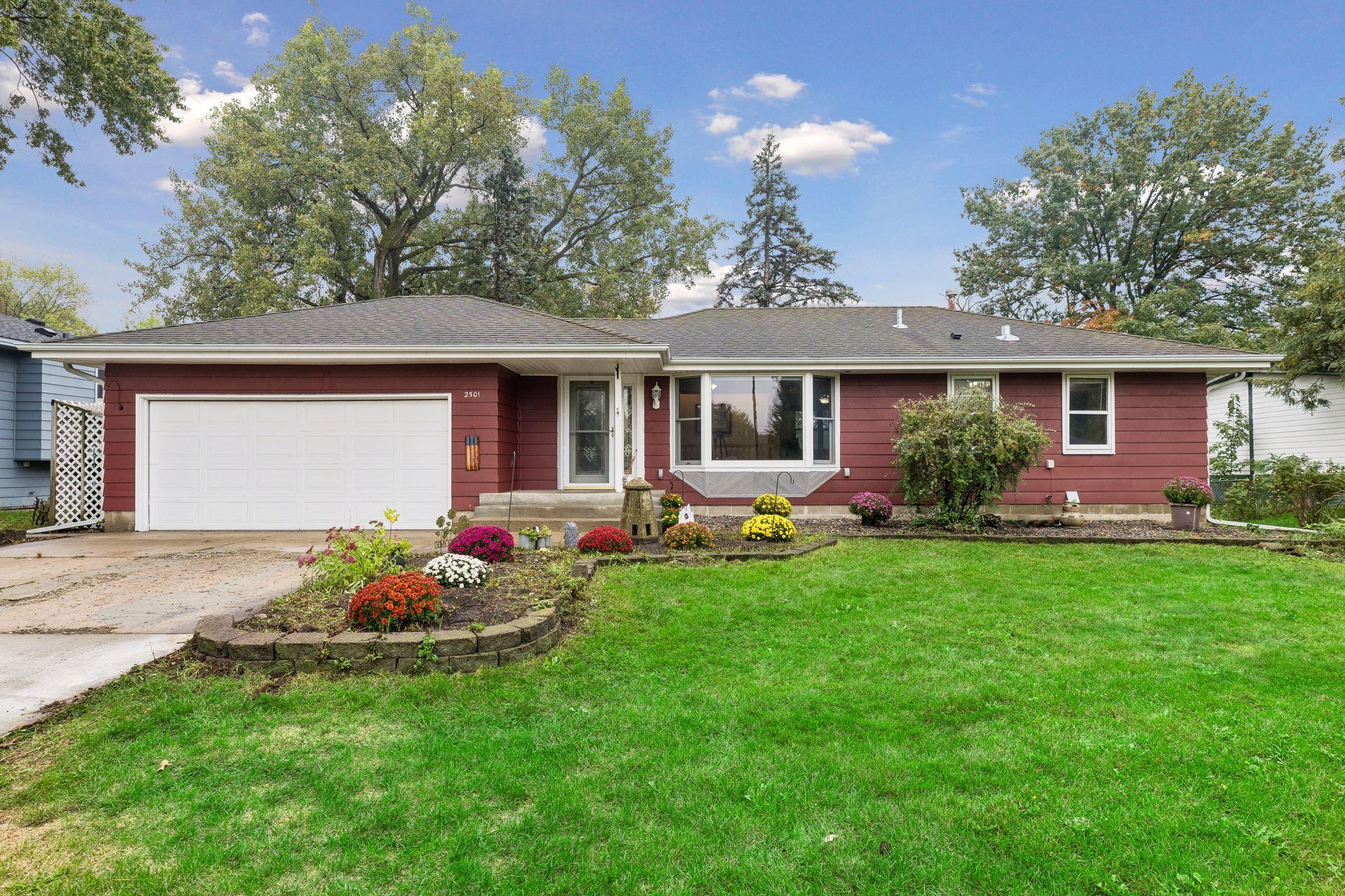 2501 80th Avenue N Property Photo 3