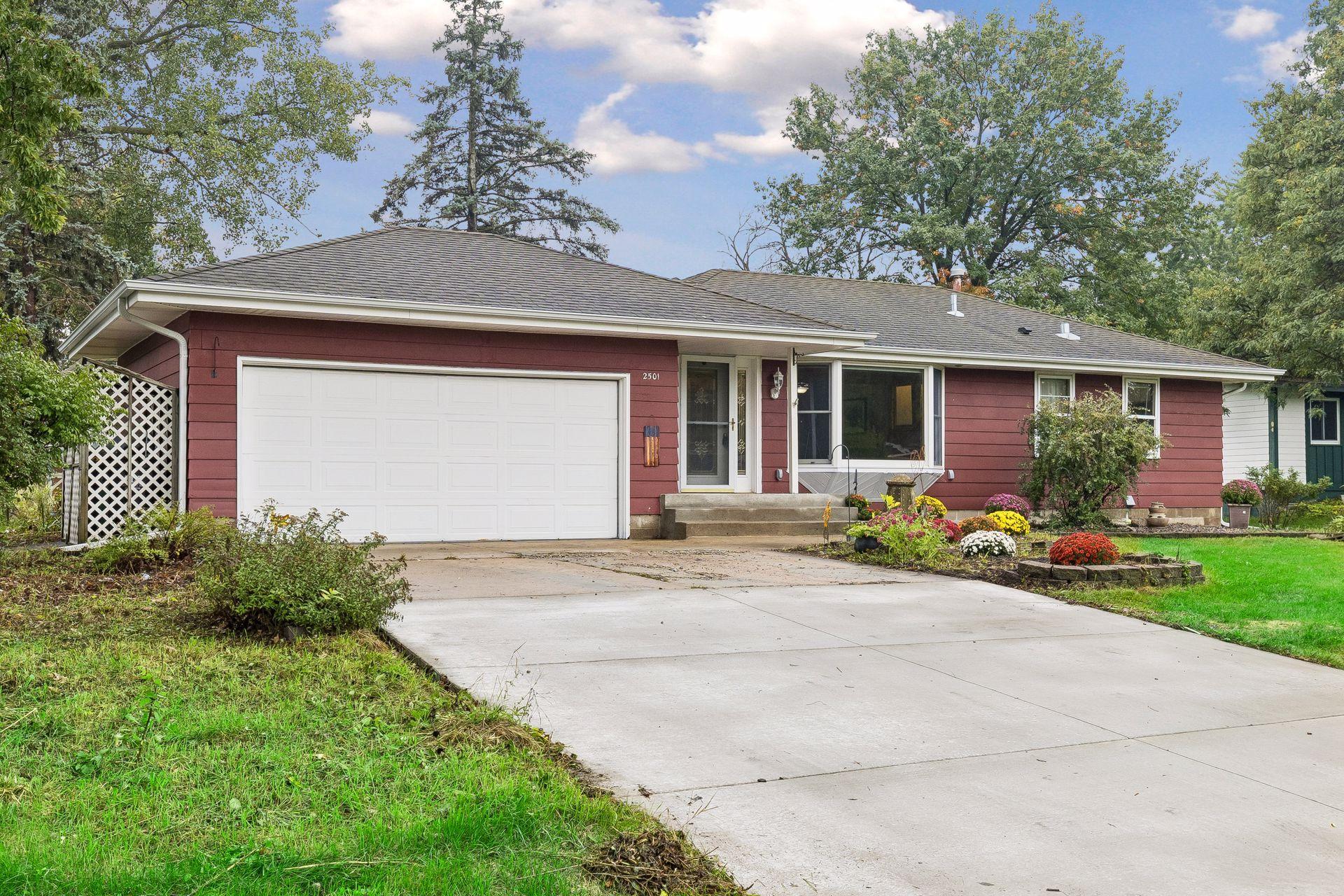 2501 80th Avenue N Property Photo 4