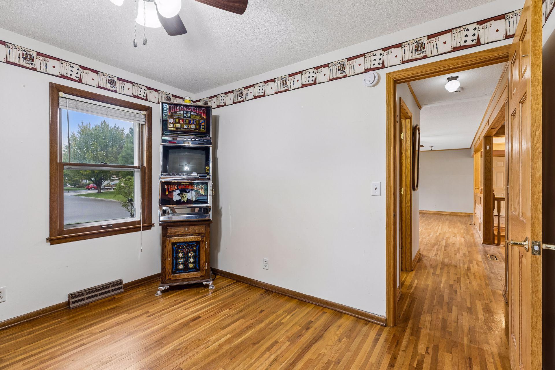 2501 80th Avenue N Property Photo 33