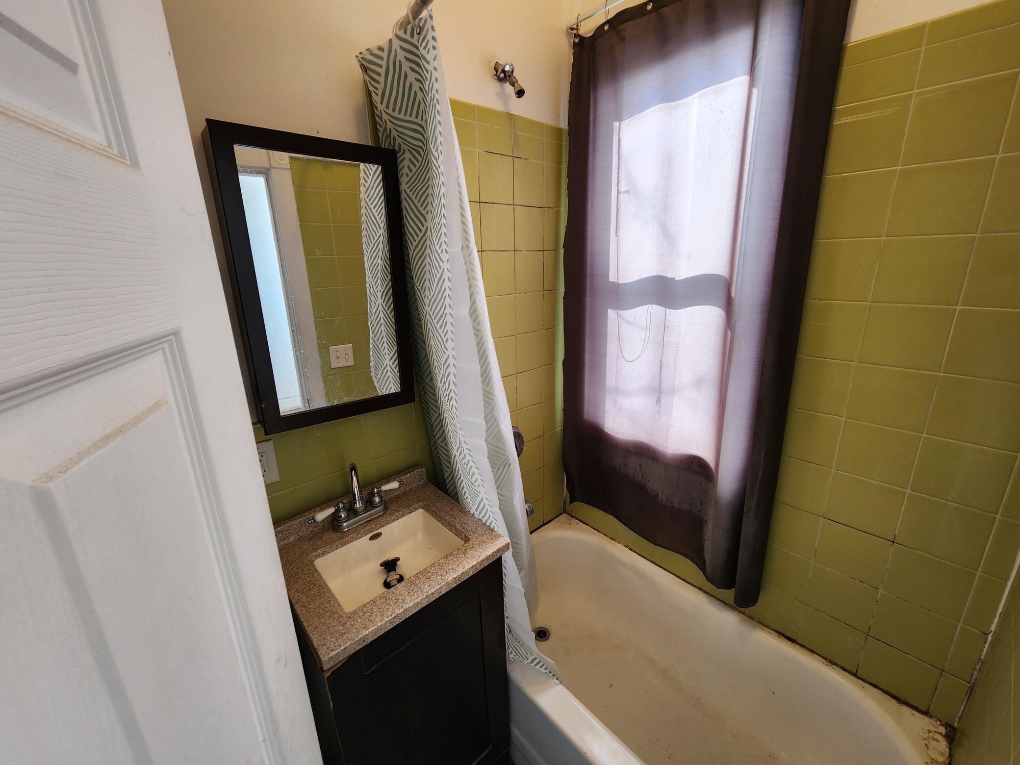 1925 Elliot Avenue Property Photo 6