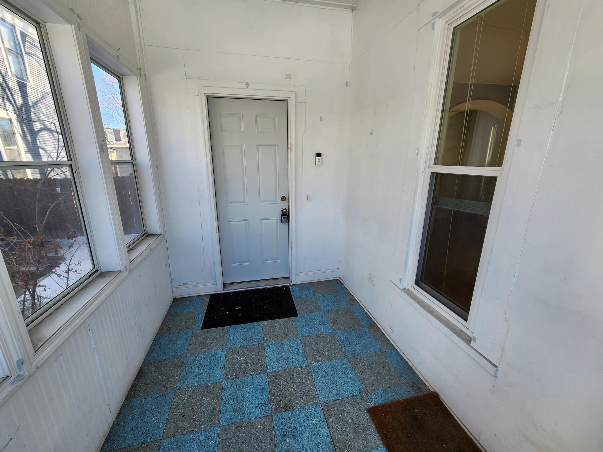 1925 Elliot Avenue Property Photo 16