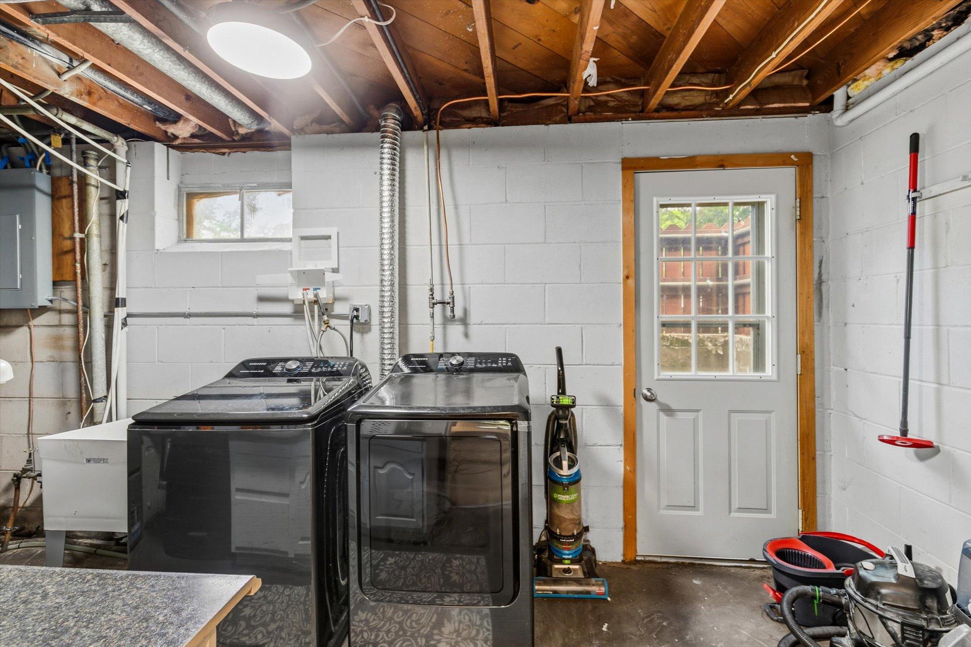 2429 Ronald Avenue Property Photo 19