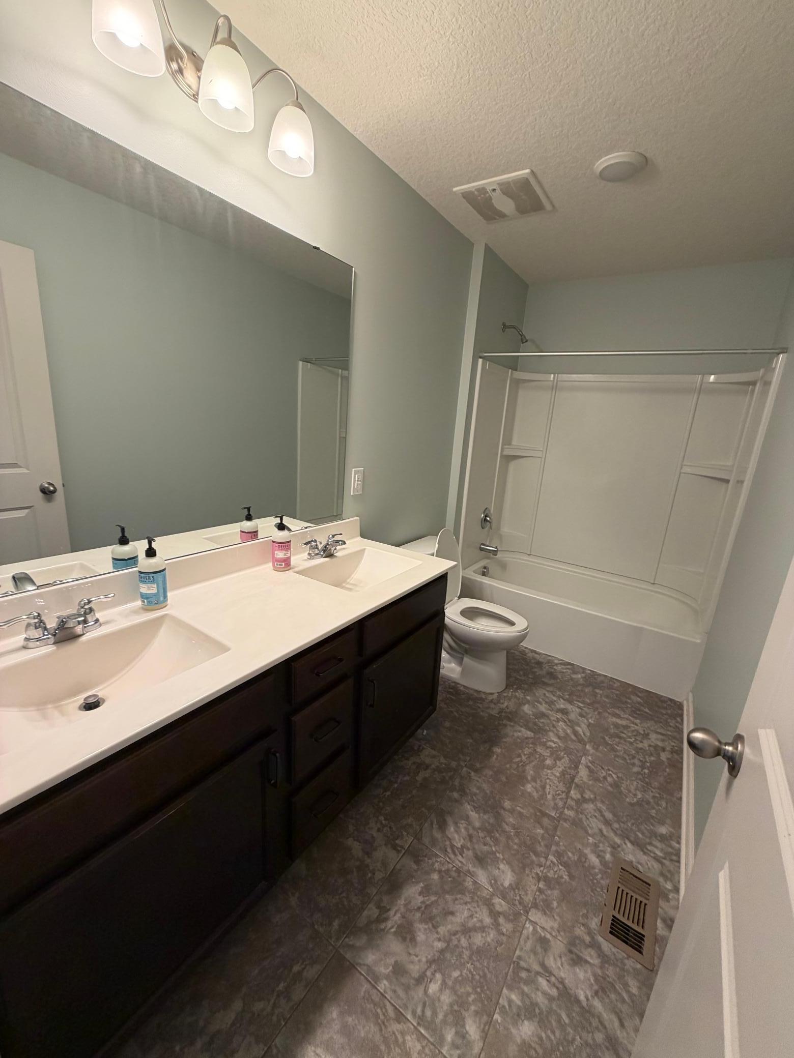 1309 Shadow Creek Curve Property Photo 13