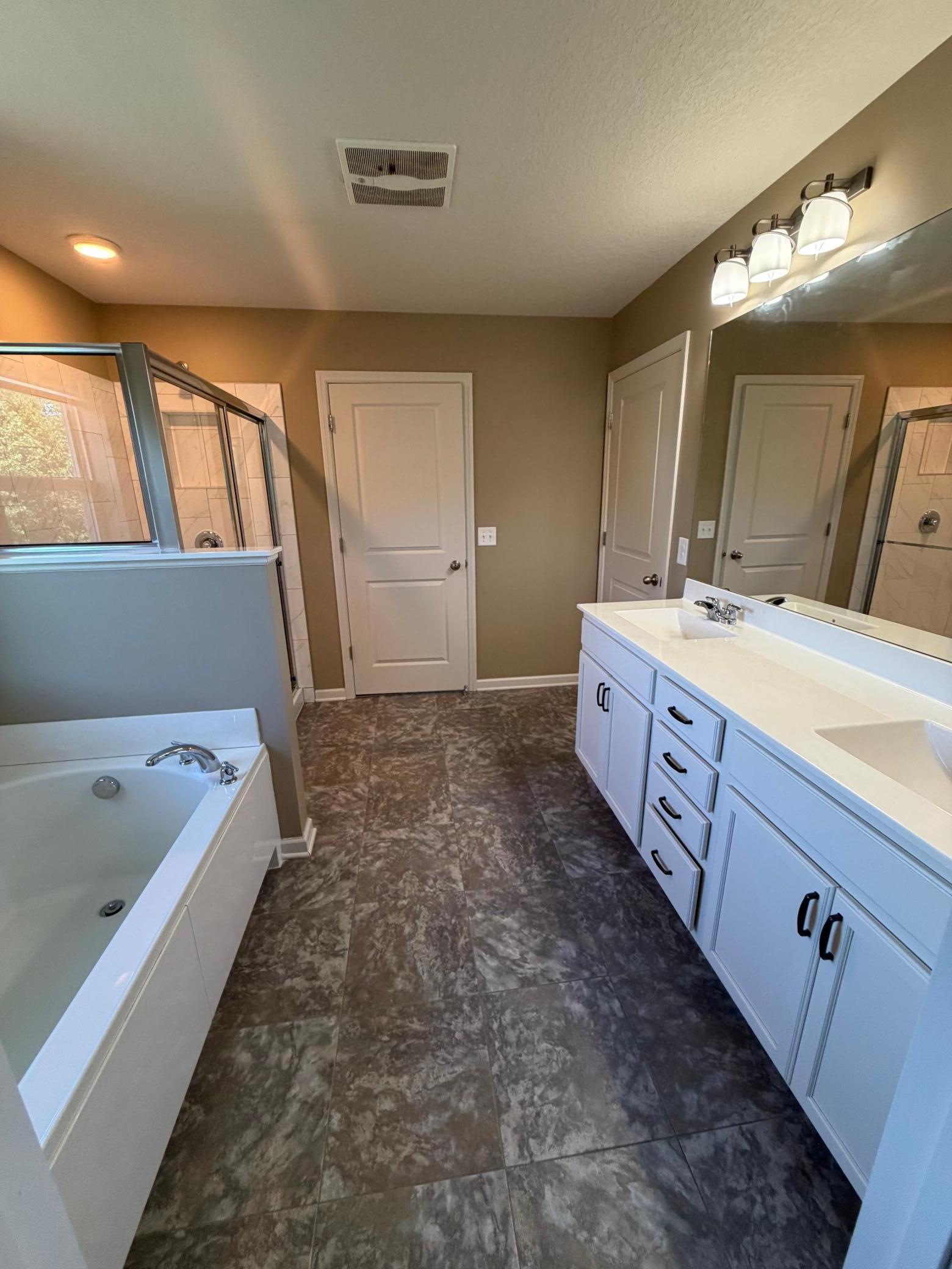 1309 Shadow Creek Curve Property Photo 18