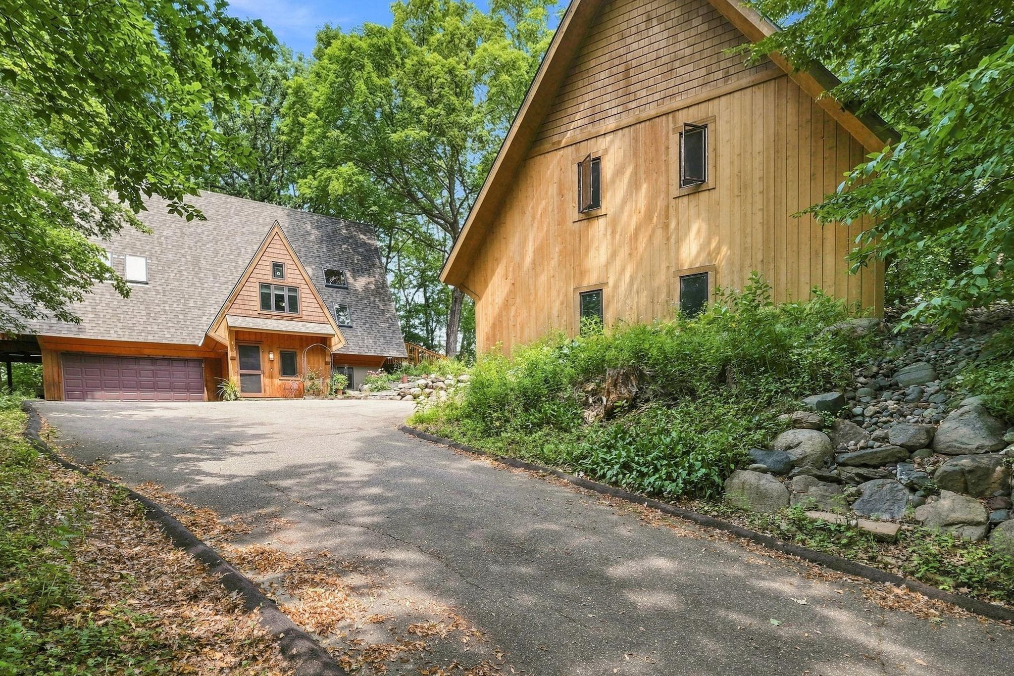 420 Pleasant View Road Property Photo 1