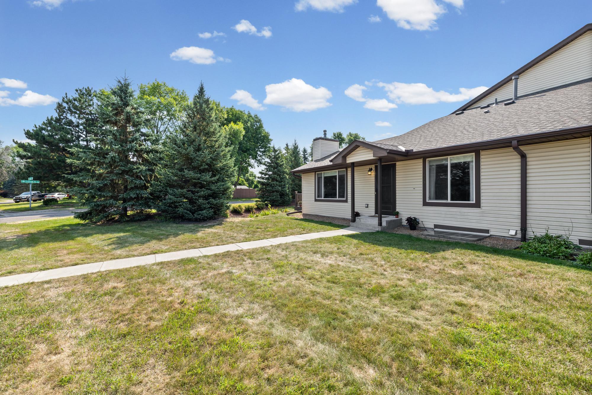 6775 Gretchen Lane N Property Photo 3