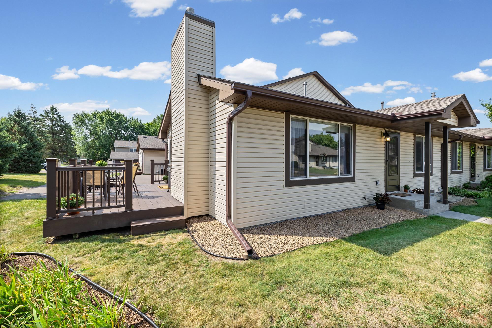 6775 Gretchen Lane N Property Photo 4