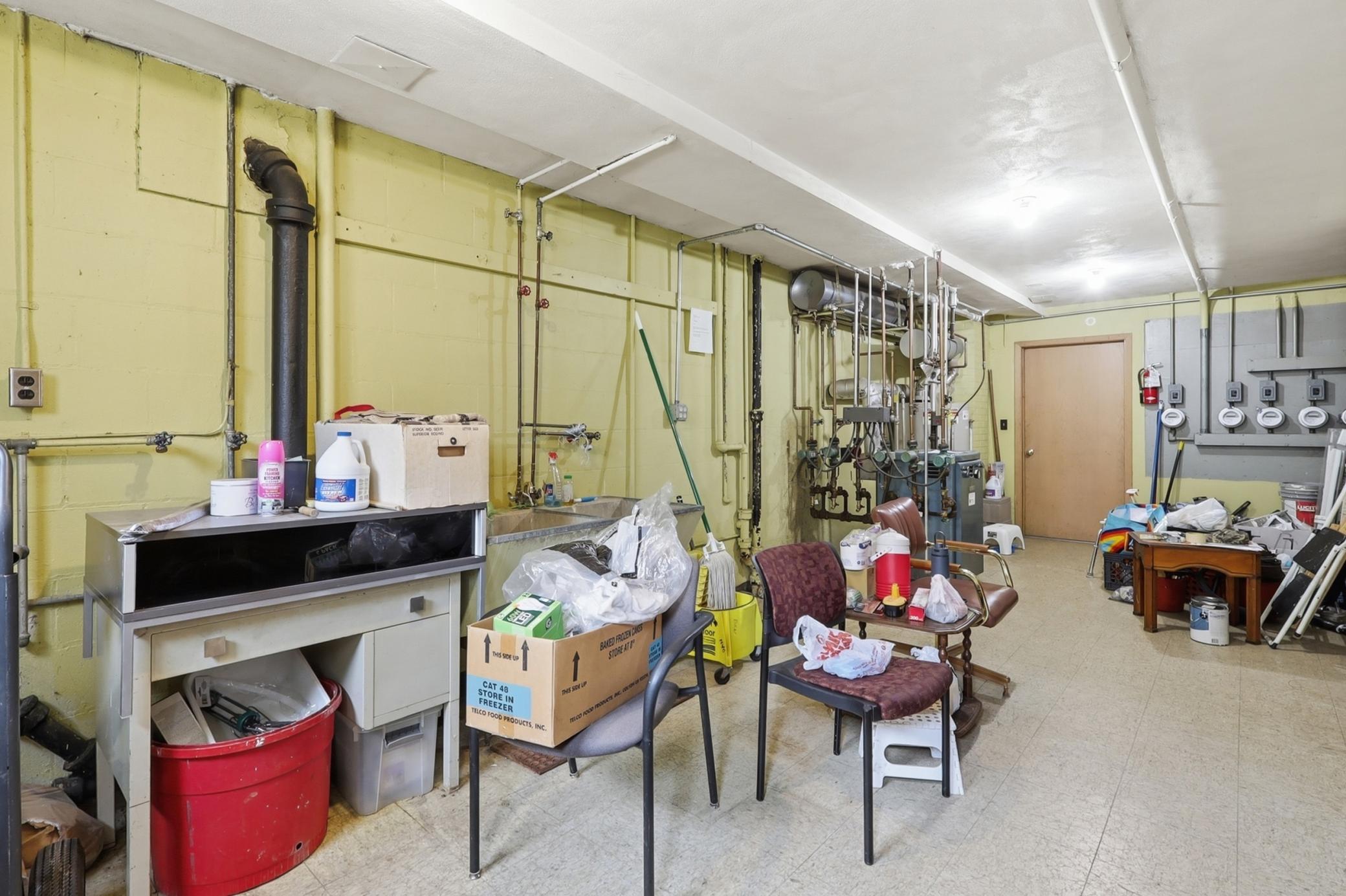 826 5th Street E Property Photo 14