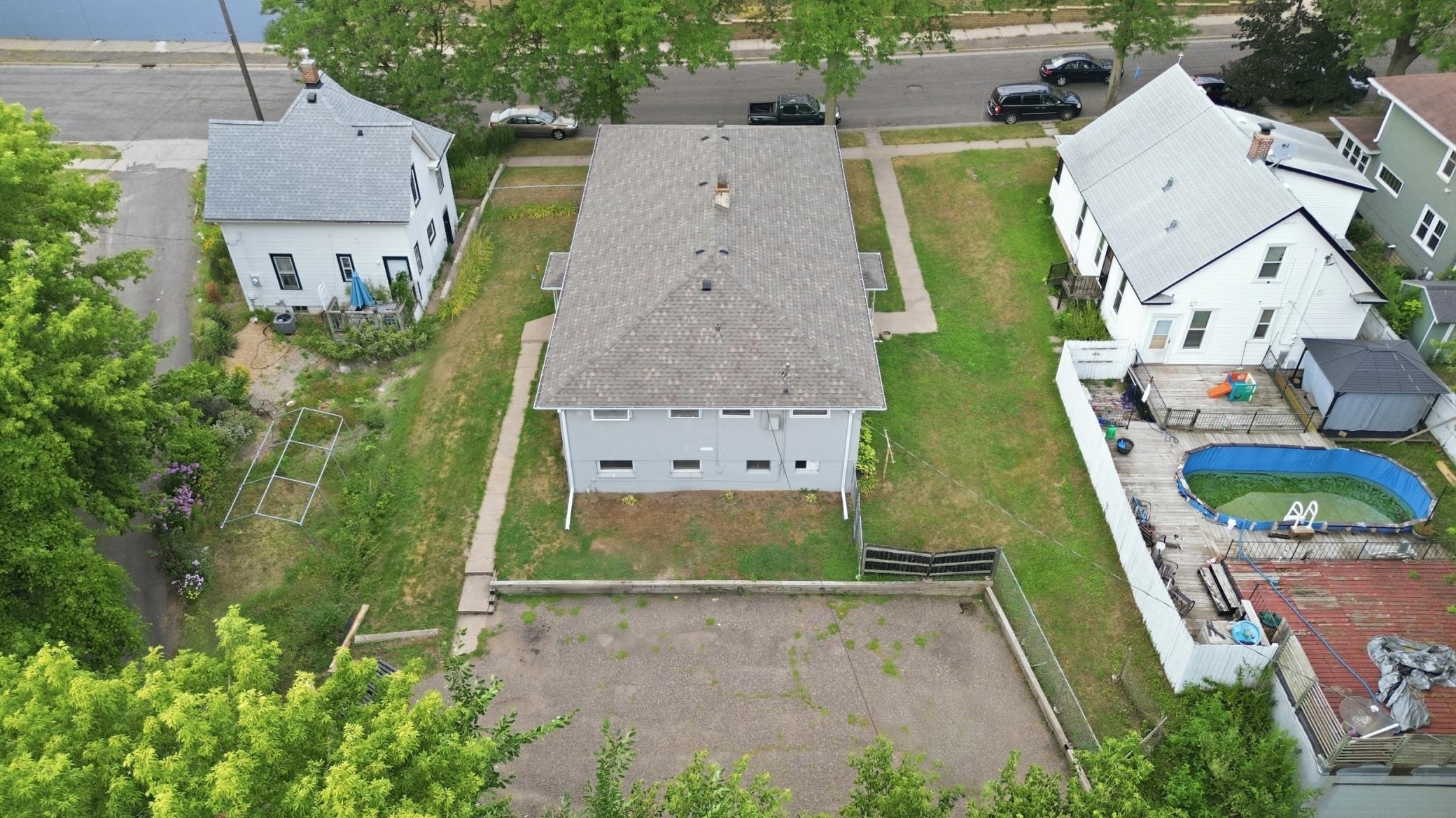826 5th Street E Property Photo 25