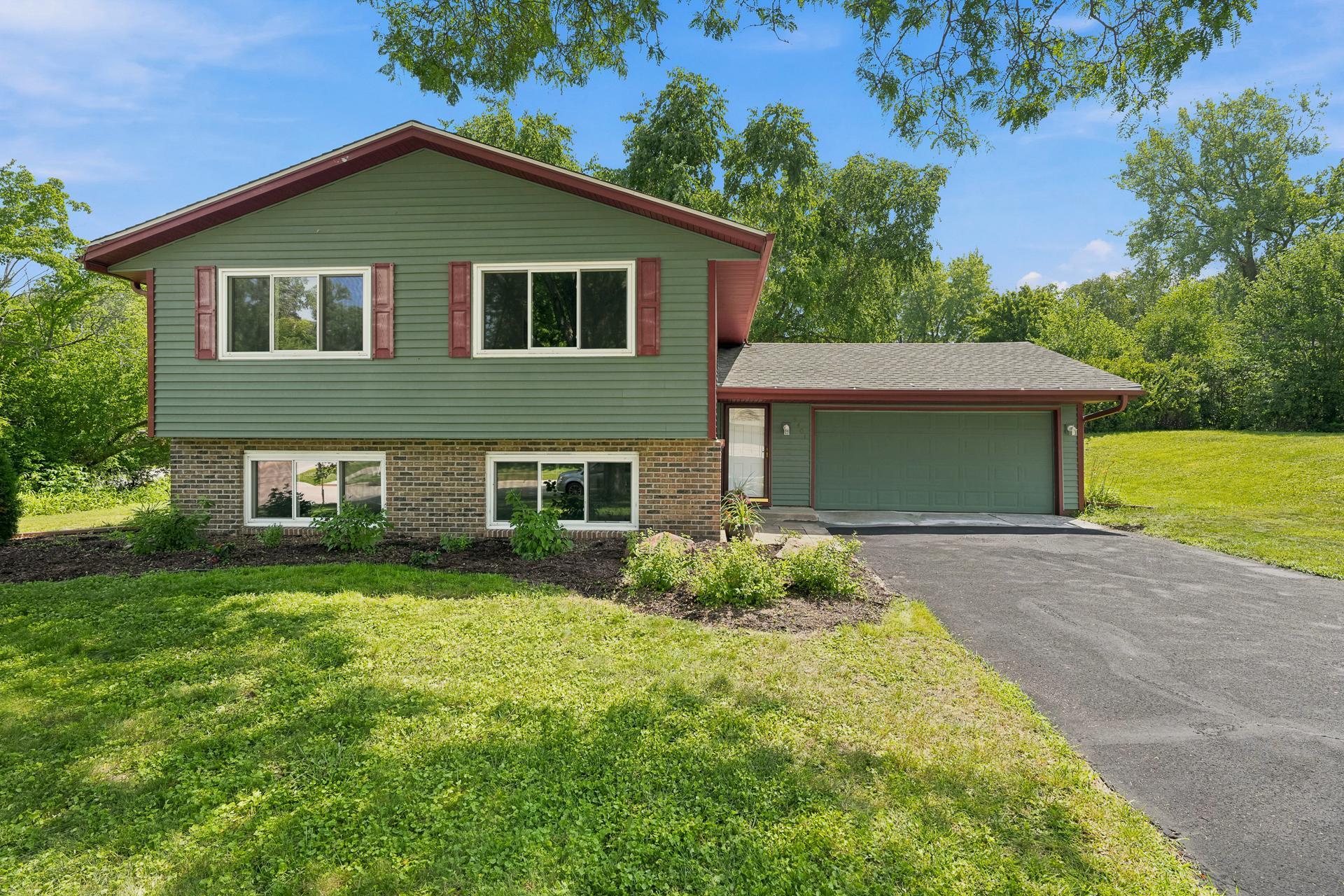 9401 Briar Road Property Photo 2