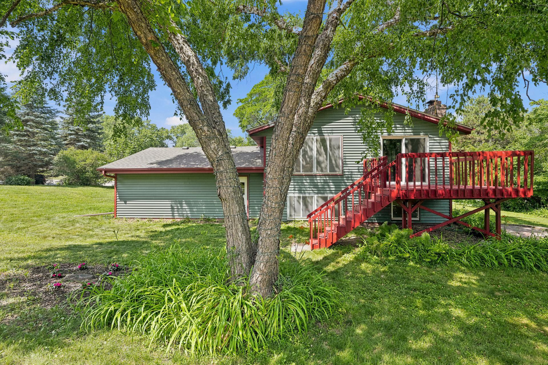 9401 Briar Road Property Photo 4