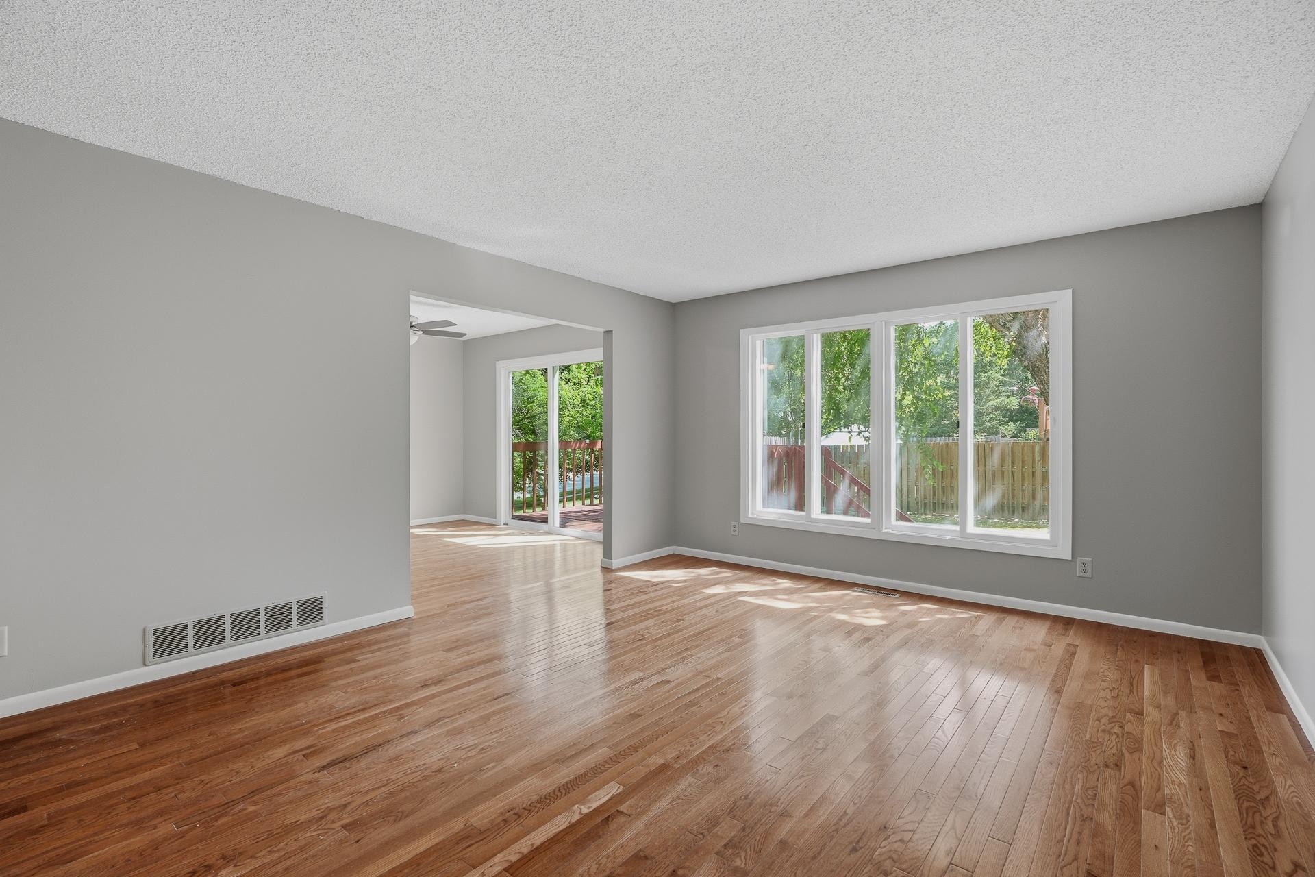 9401 Briar Road Property Photo 13