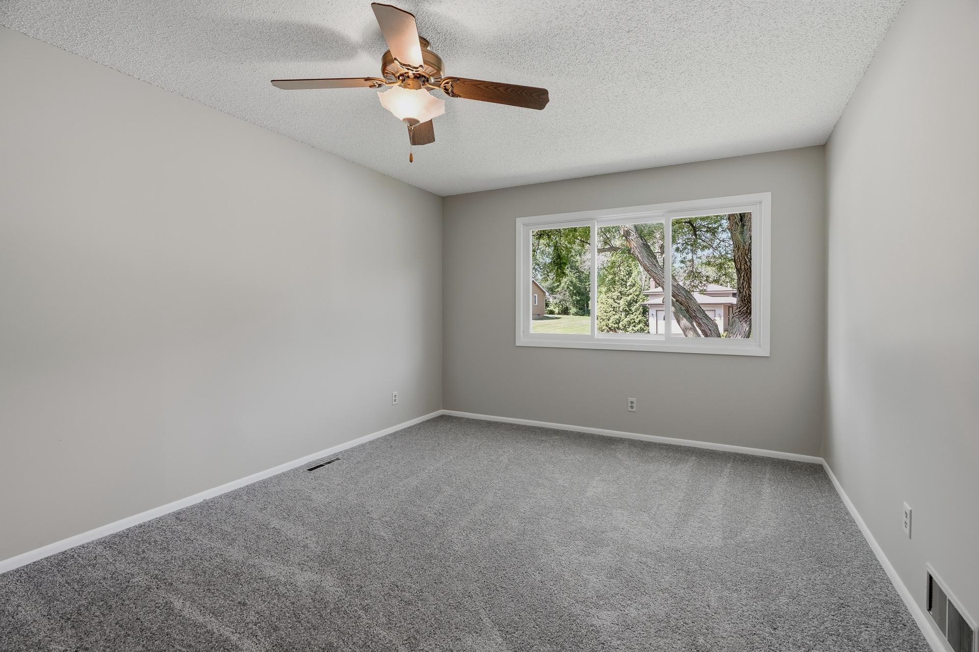 9401 Briar Road Property Photo 18