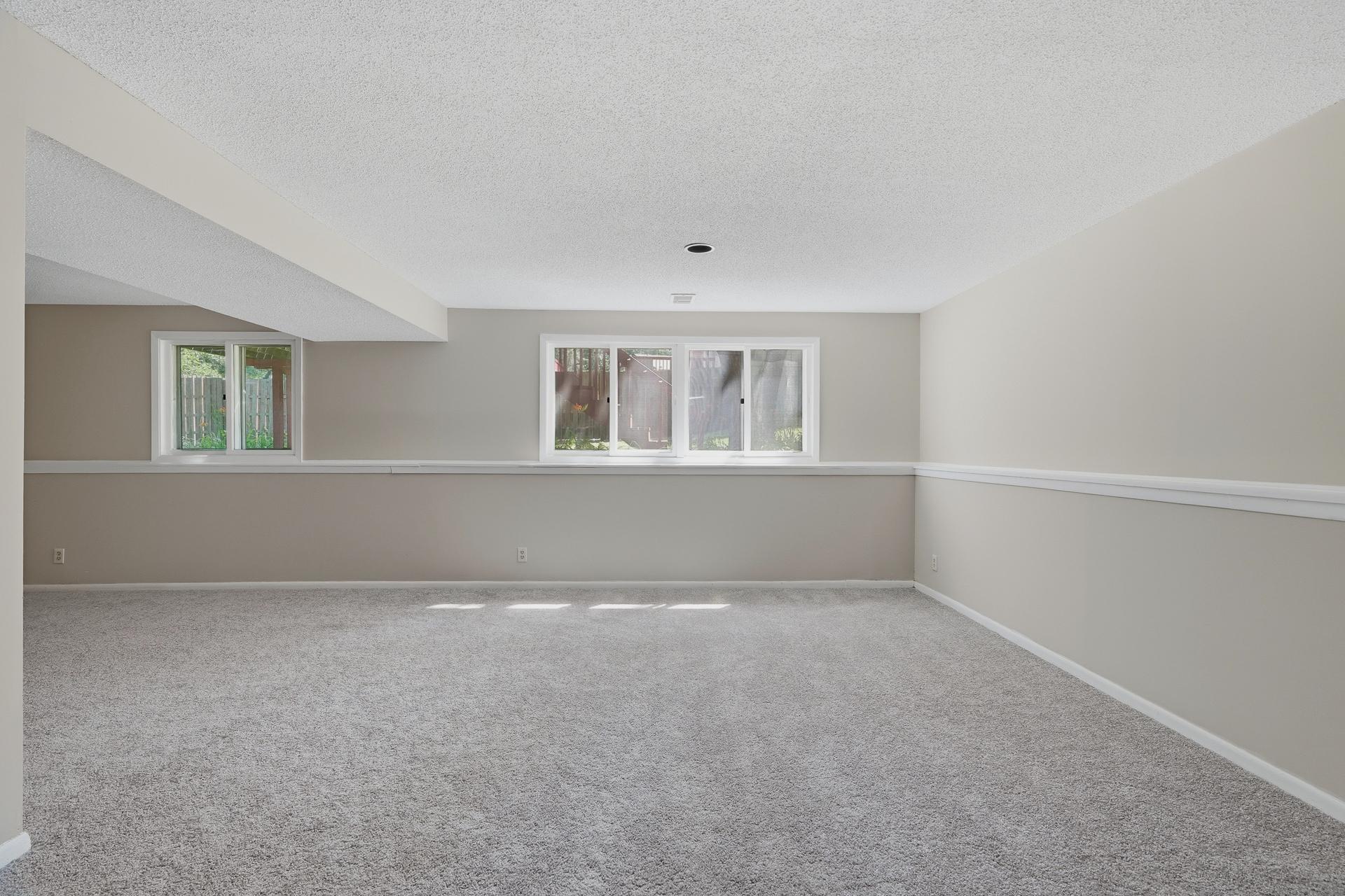 9401 Briar Road Property Photo 25