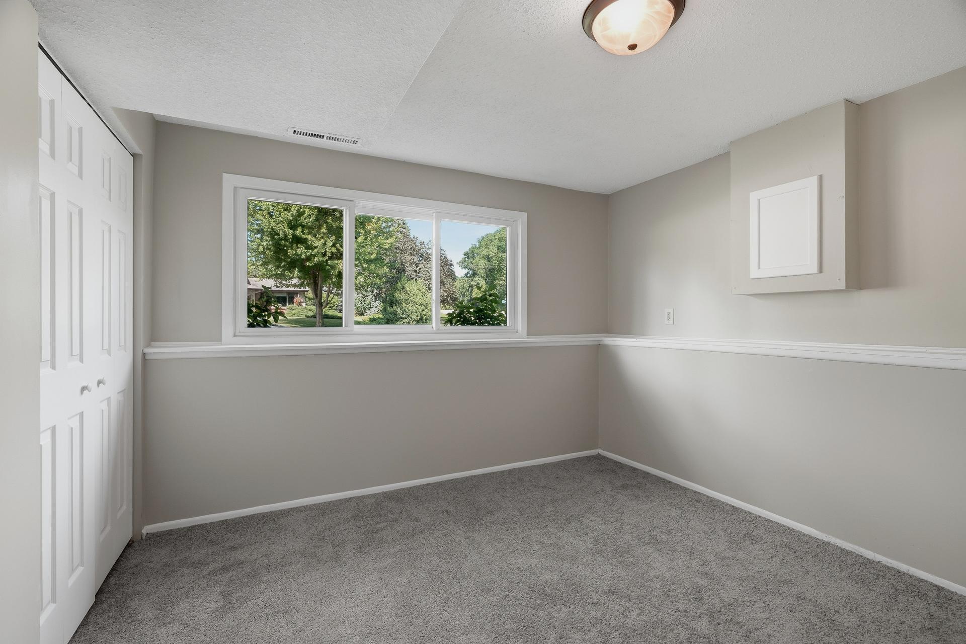 9401 Briar Road Property Photo 32